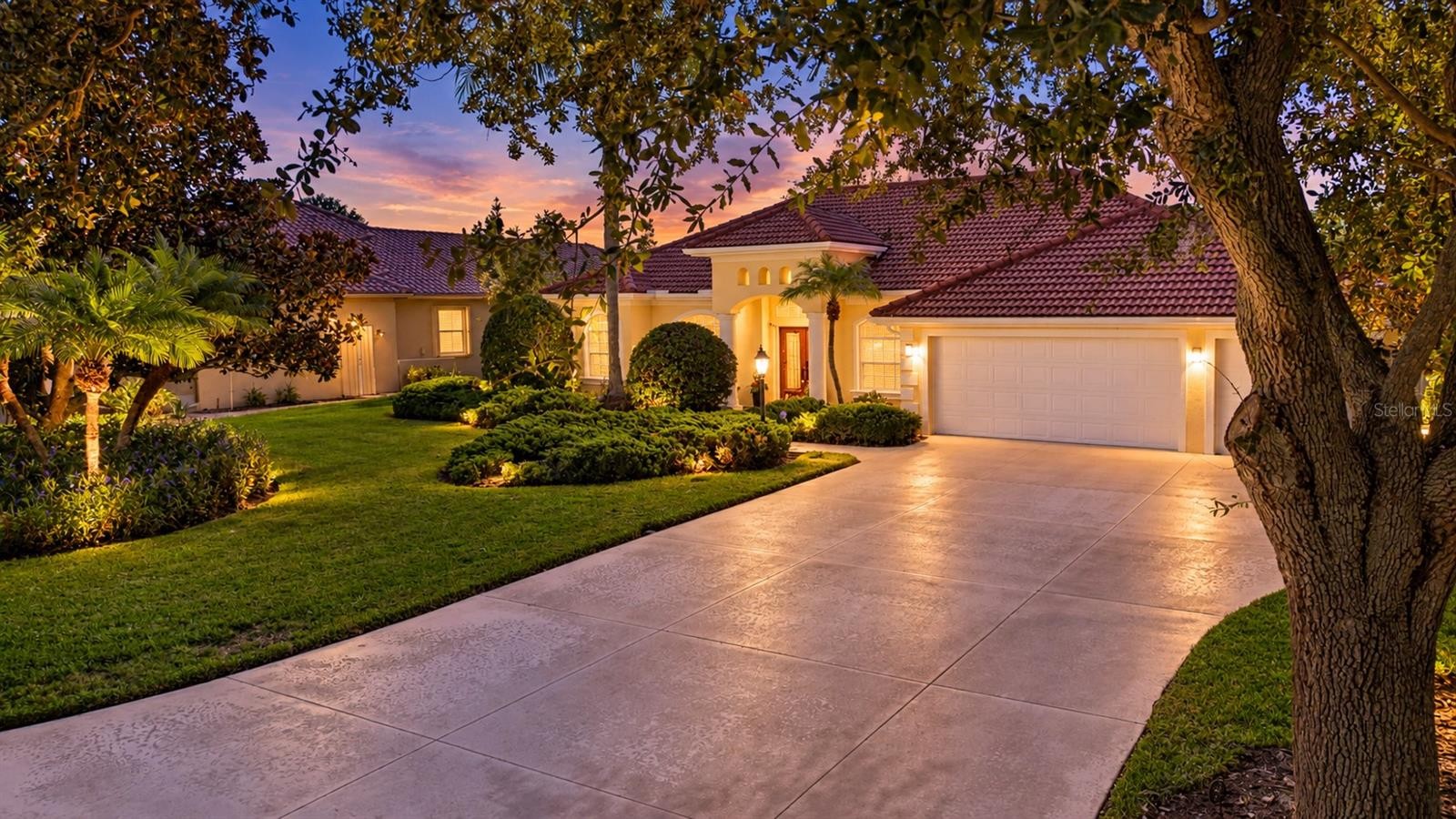 3716 EAGLE HAMMOCK DR