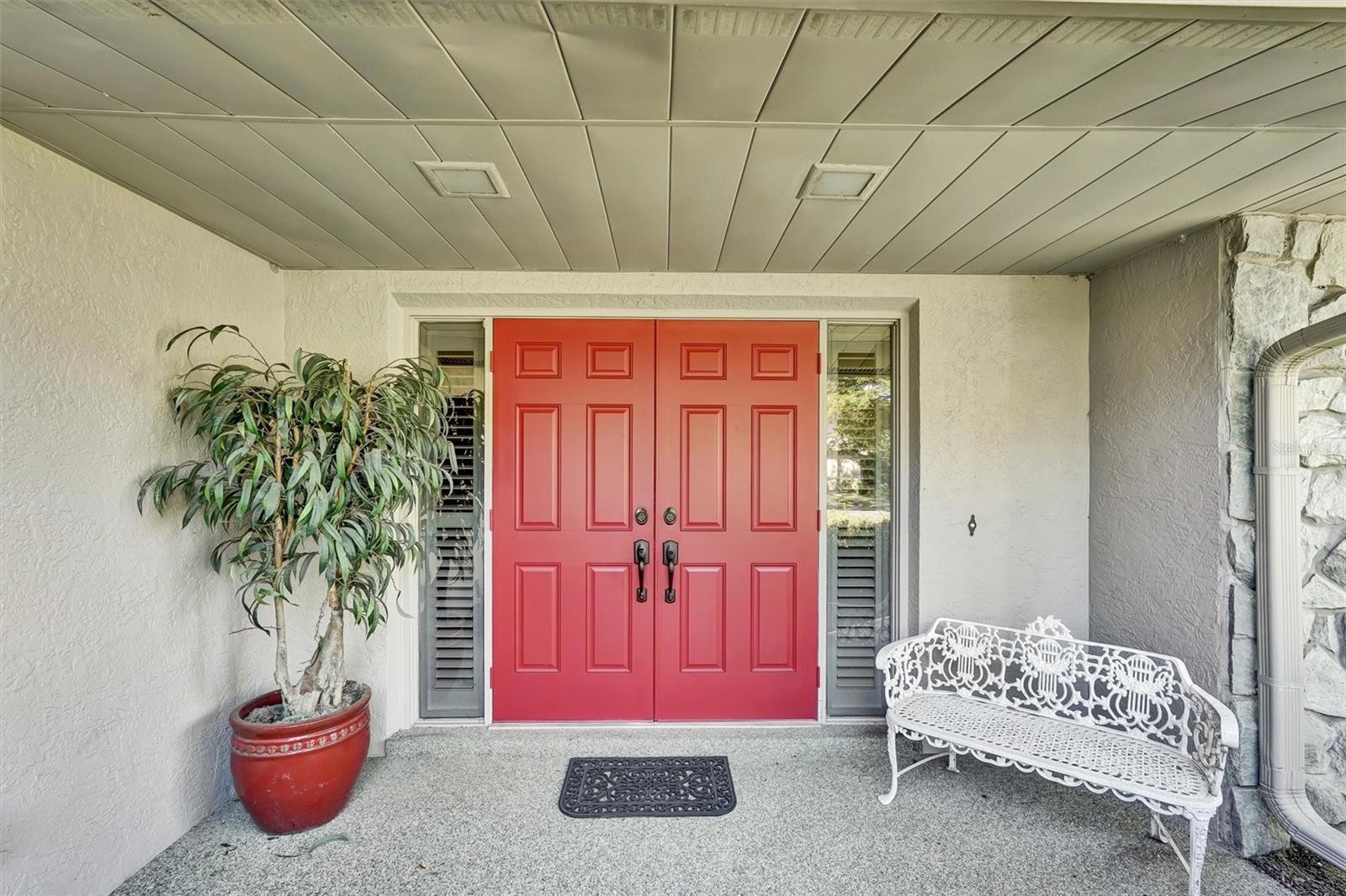 6120 WILSHIRE CIR #6