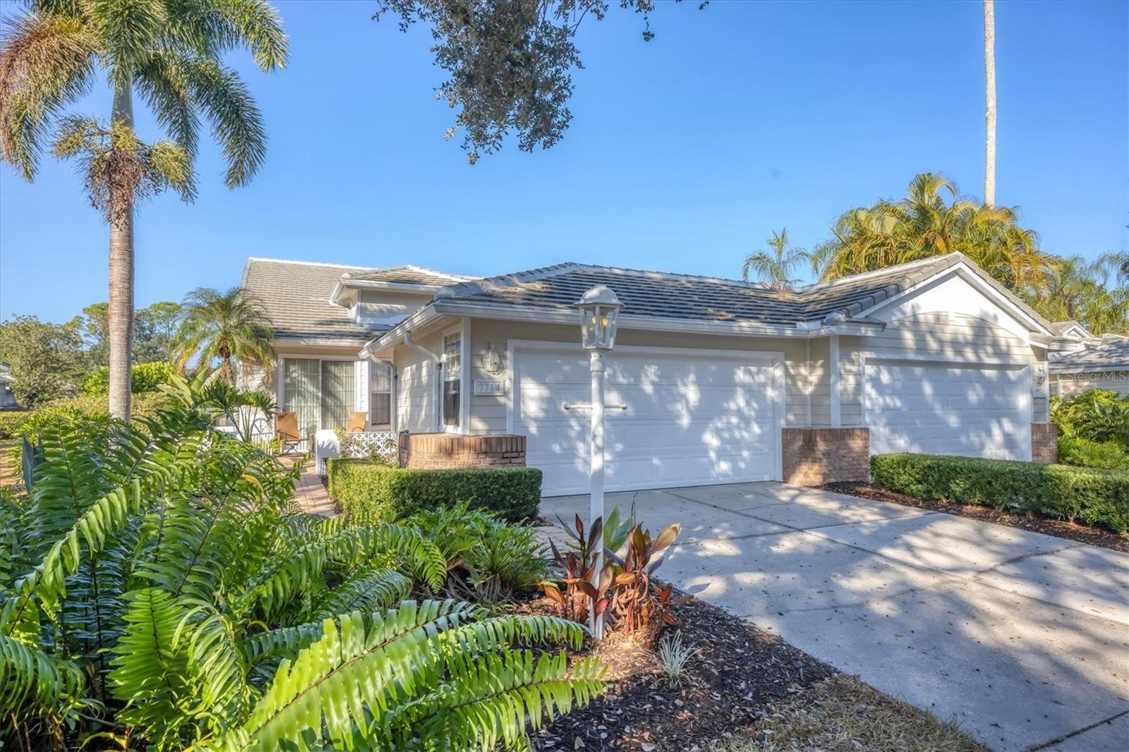 7714 WHITEBRIDGE GLN