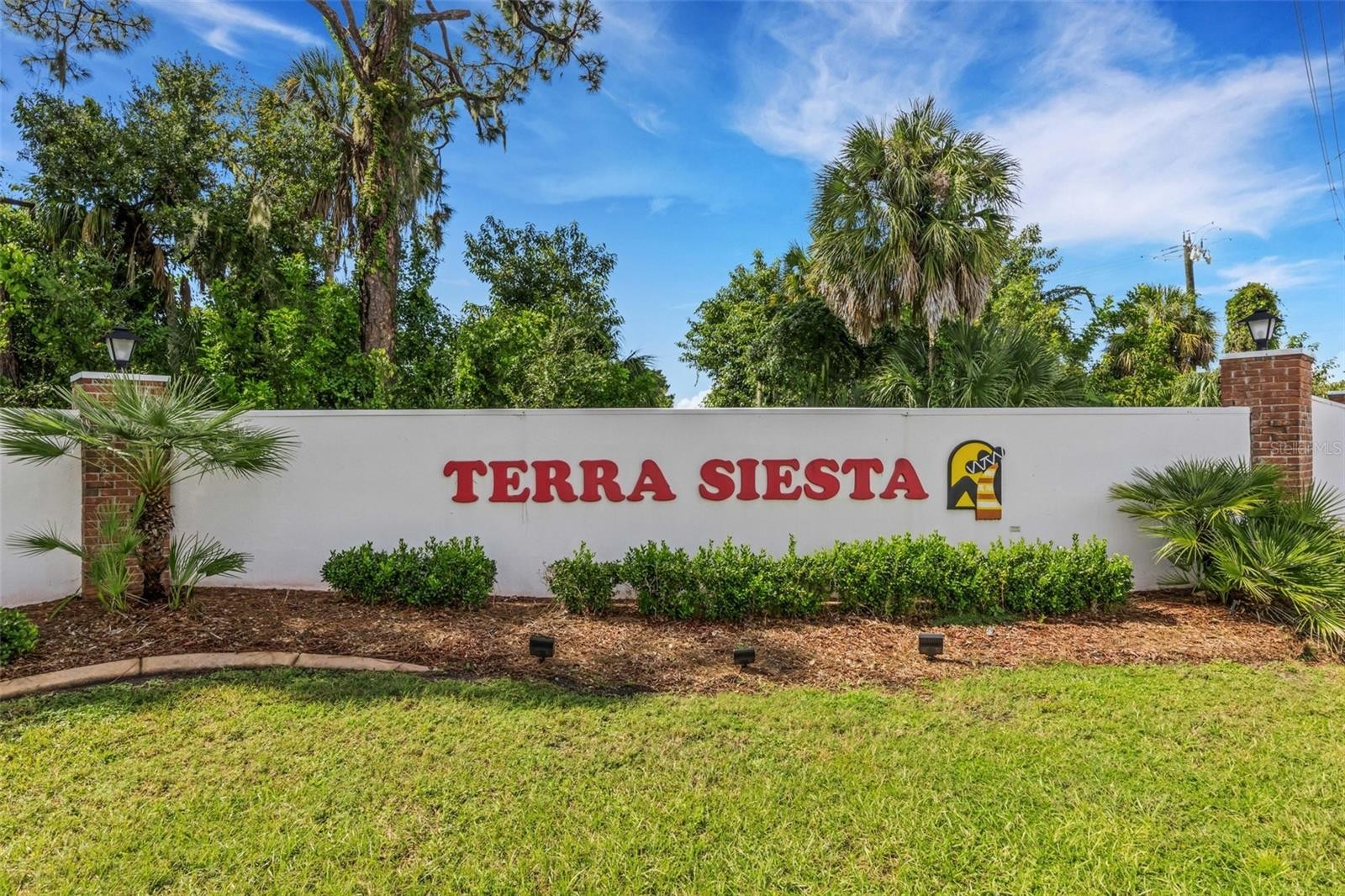 3104 DARNEA LN