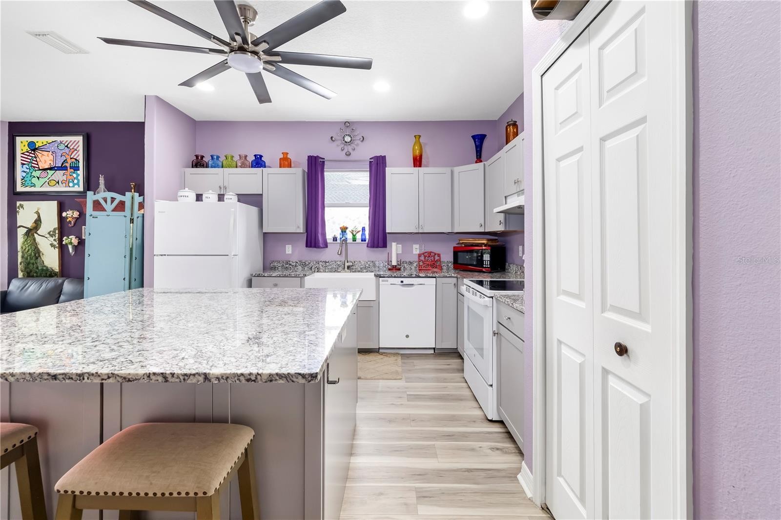 2434 BISMARCK RD
