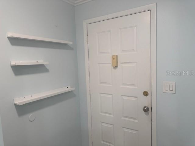 431 AIRPORT AVE E #204