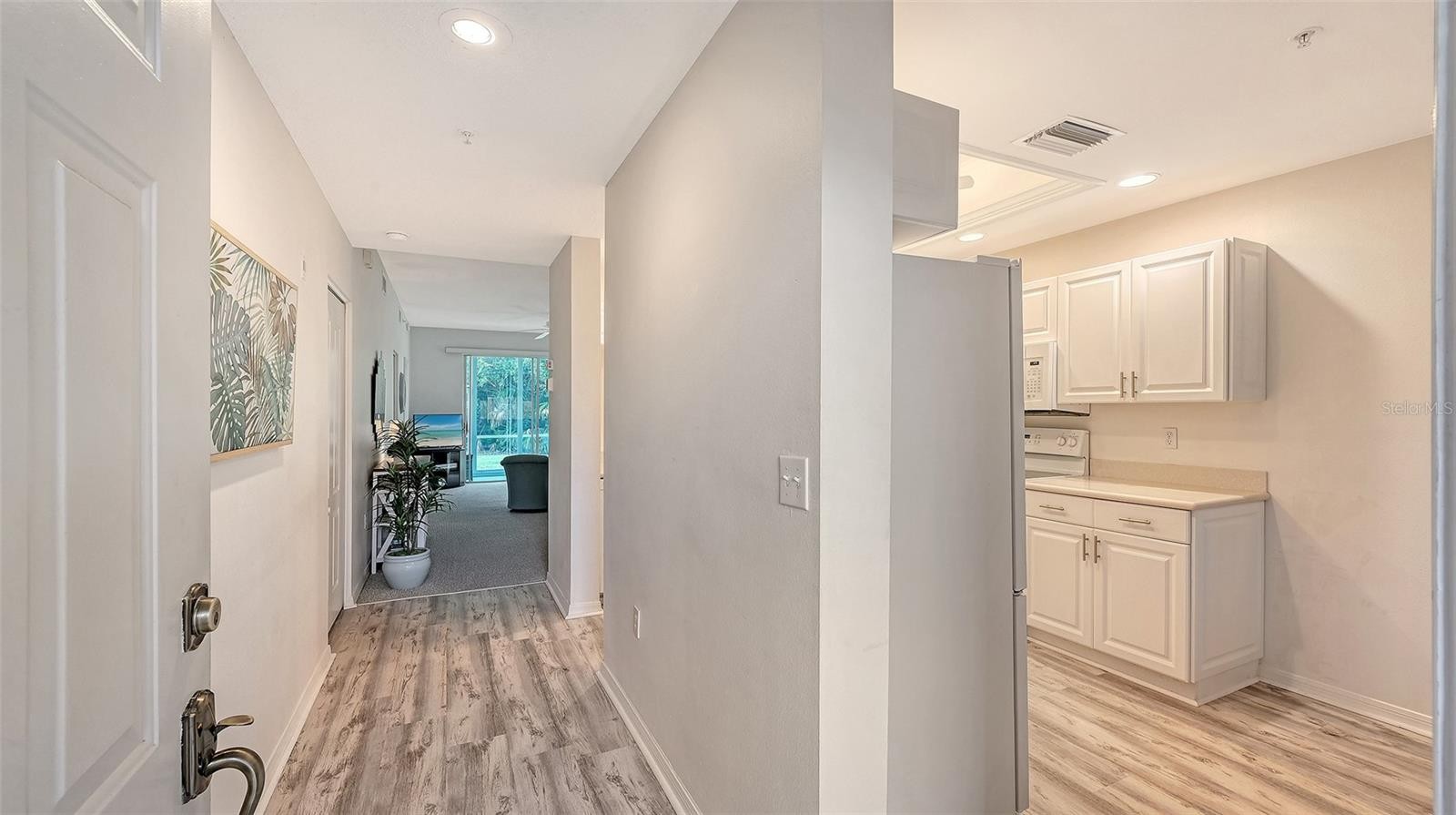 8750 OLDE HICKORY AVE #9109