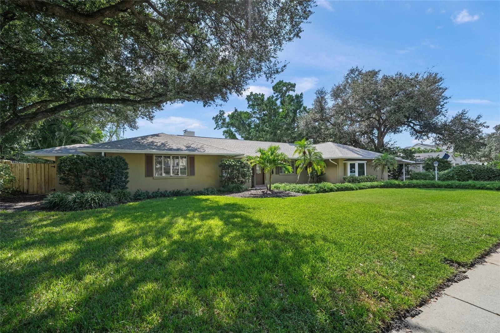 1714 SOUTH DR