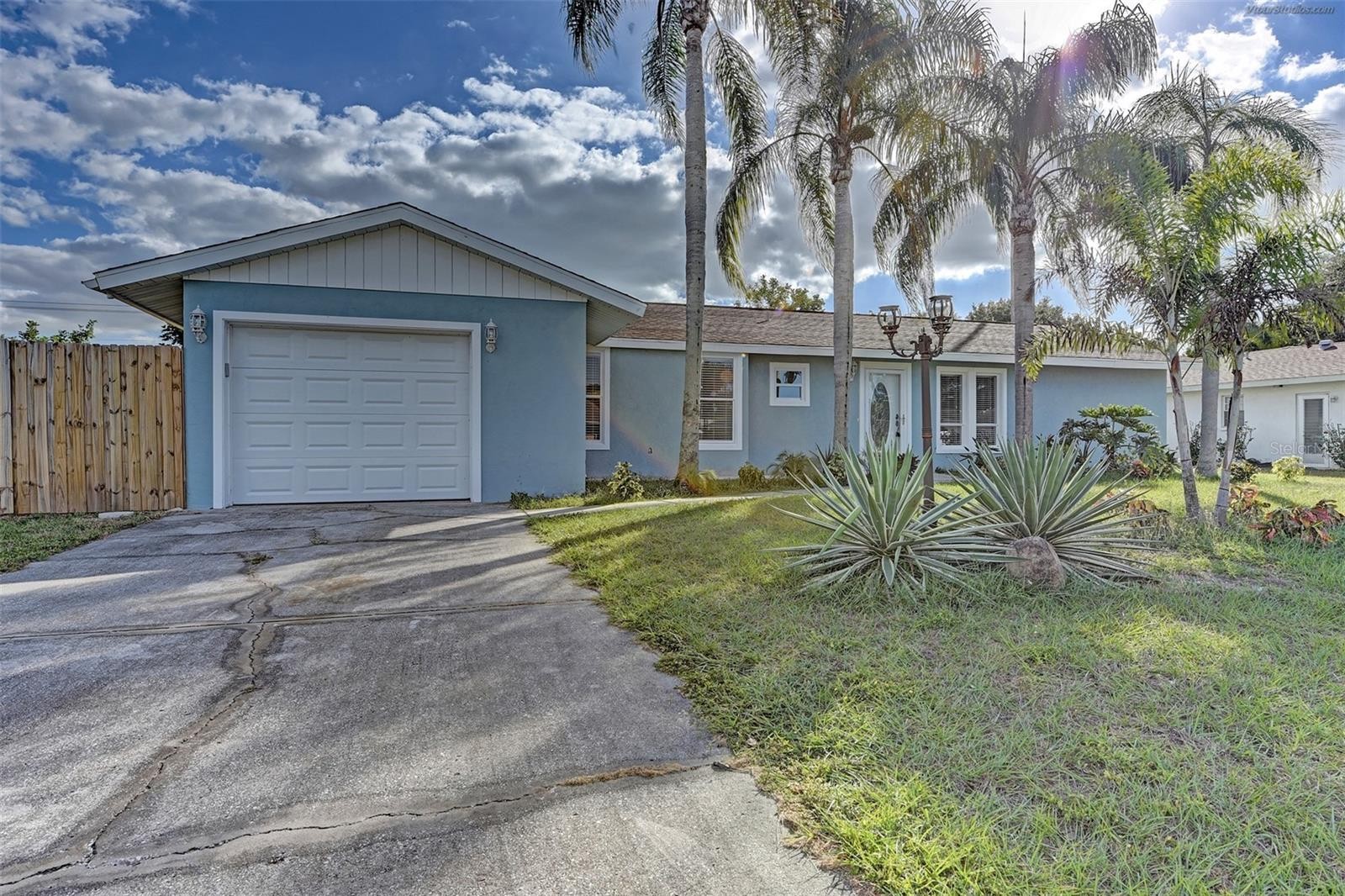 1106 SOUTHERN PINE LN