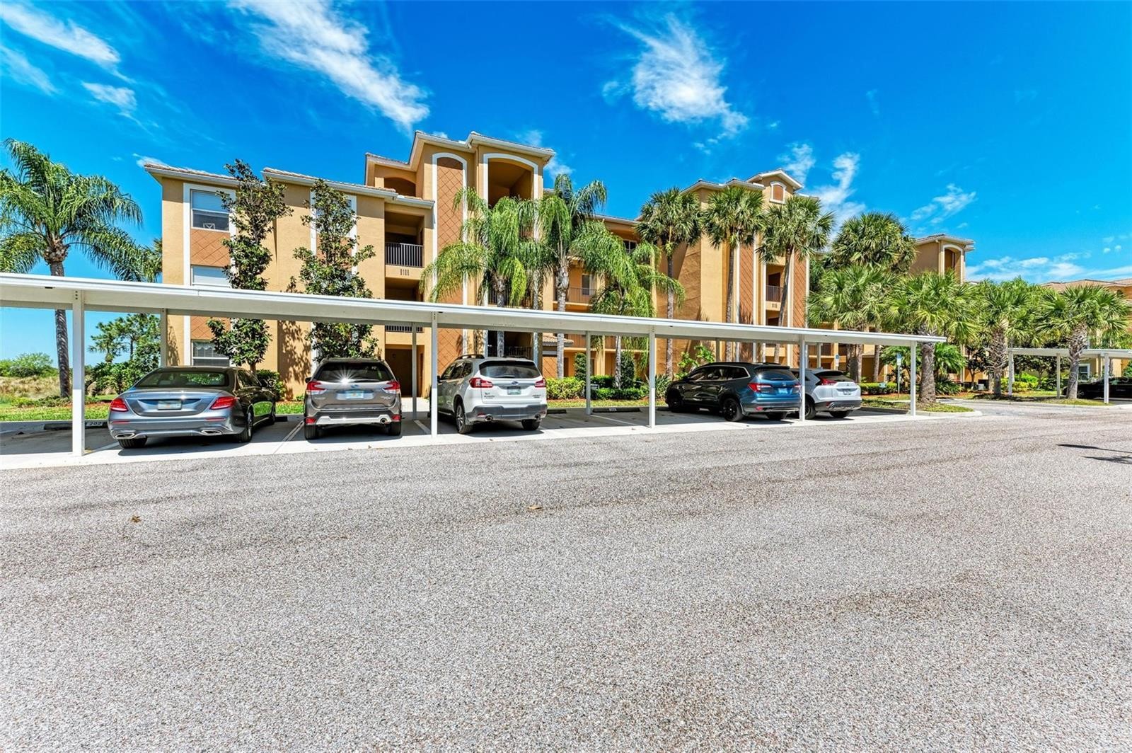 8105 GRAND ESTUARY TRL #403