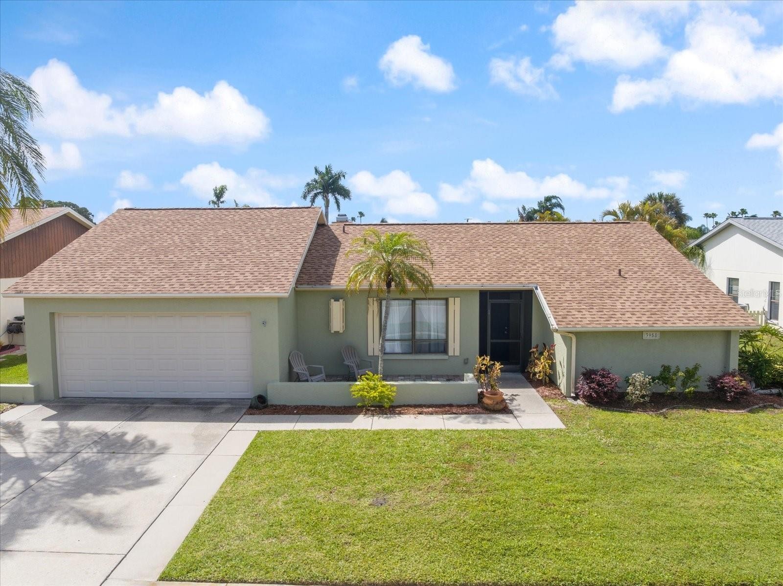 3958 EASTON TER