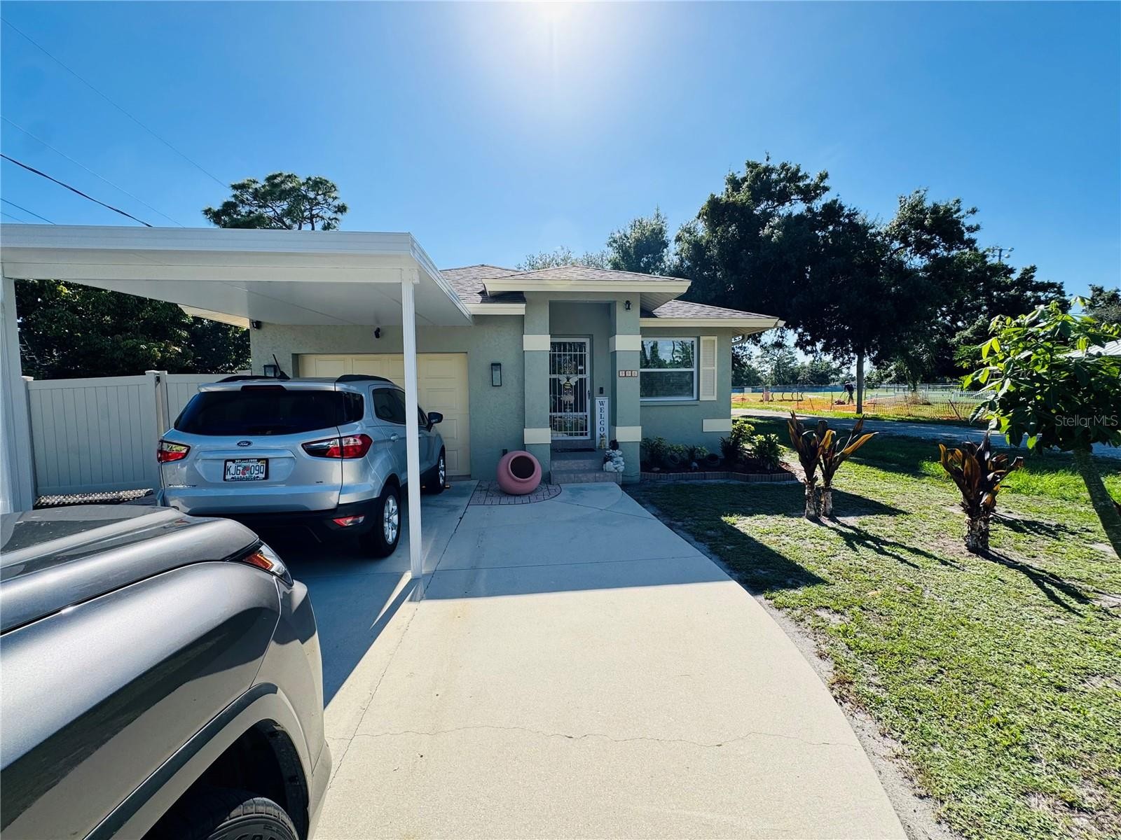 998 PONDER AVE