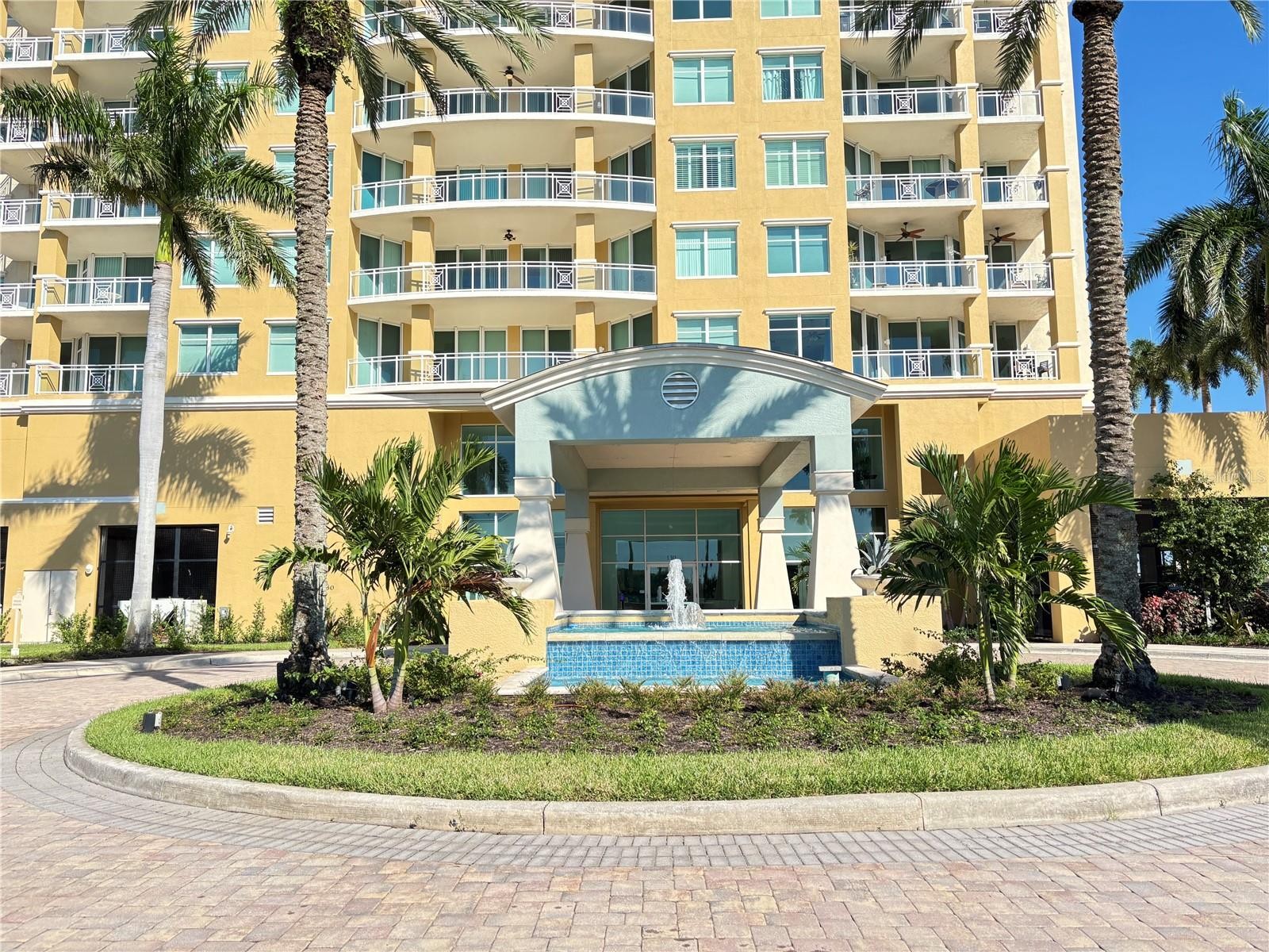 130 RIVIERA DUNES WAY #406