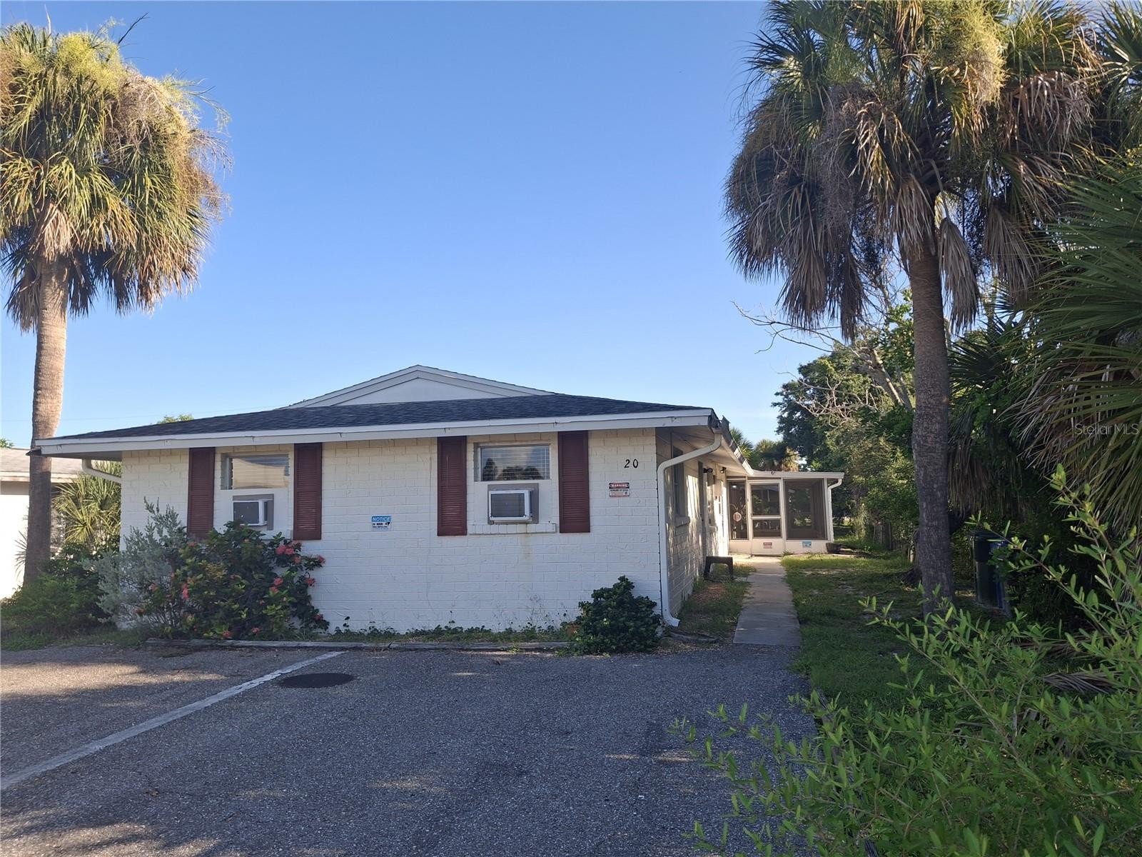 20 W COWLES ST