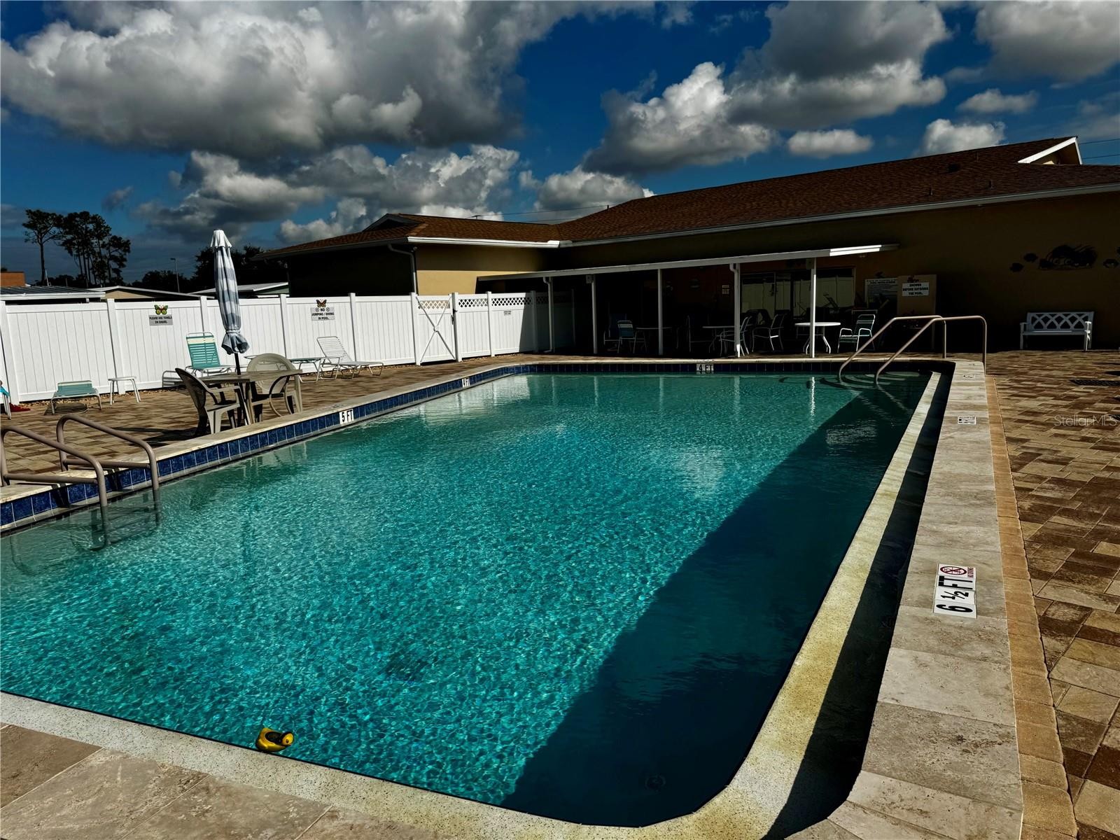 5619 BAYSHORE RD #142