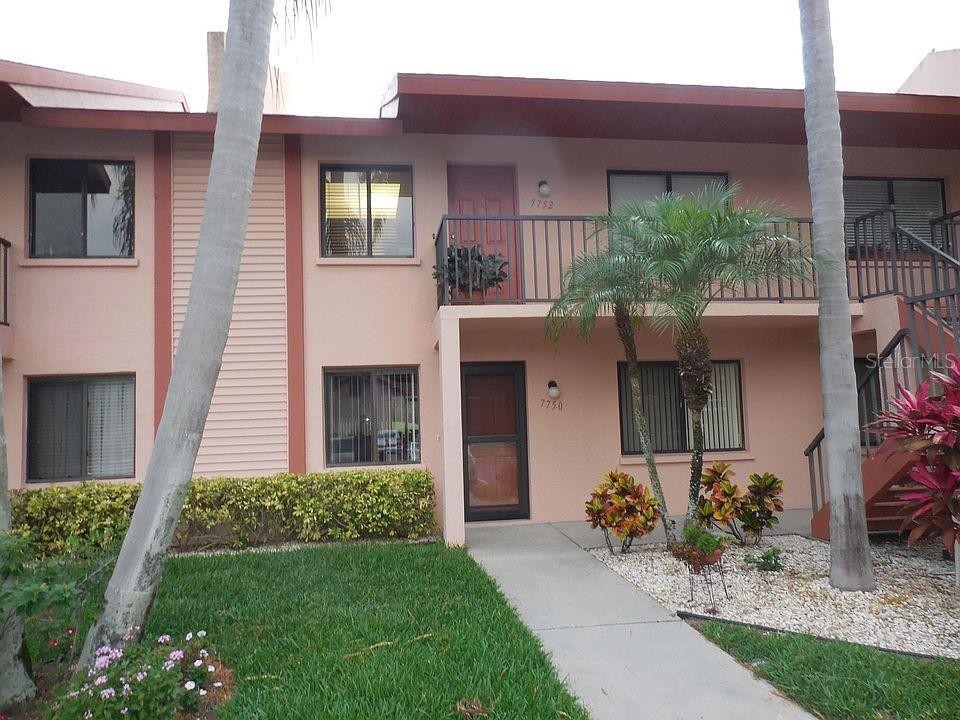 7752 EAGLE CREEK DR #7752