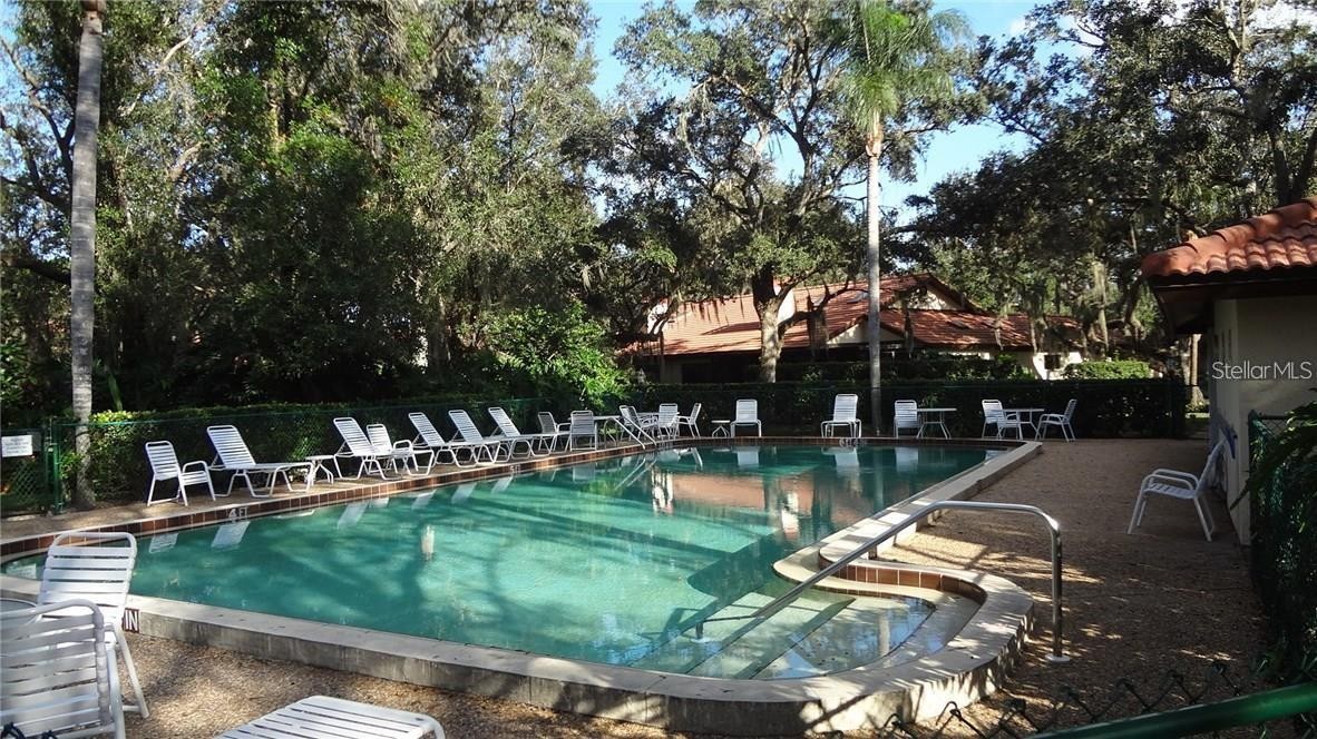 7337 OAK MOSS DR #40