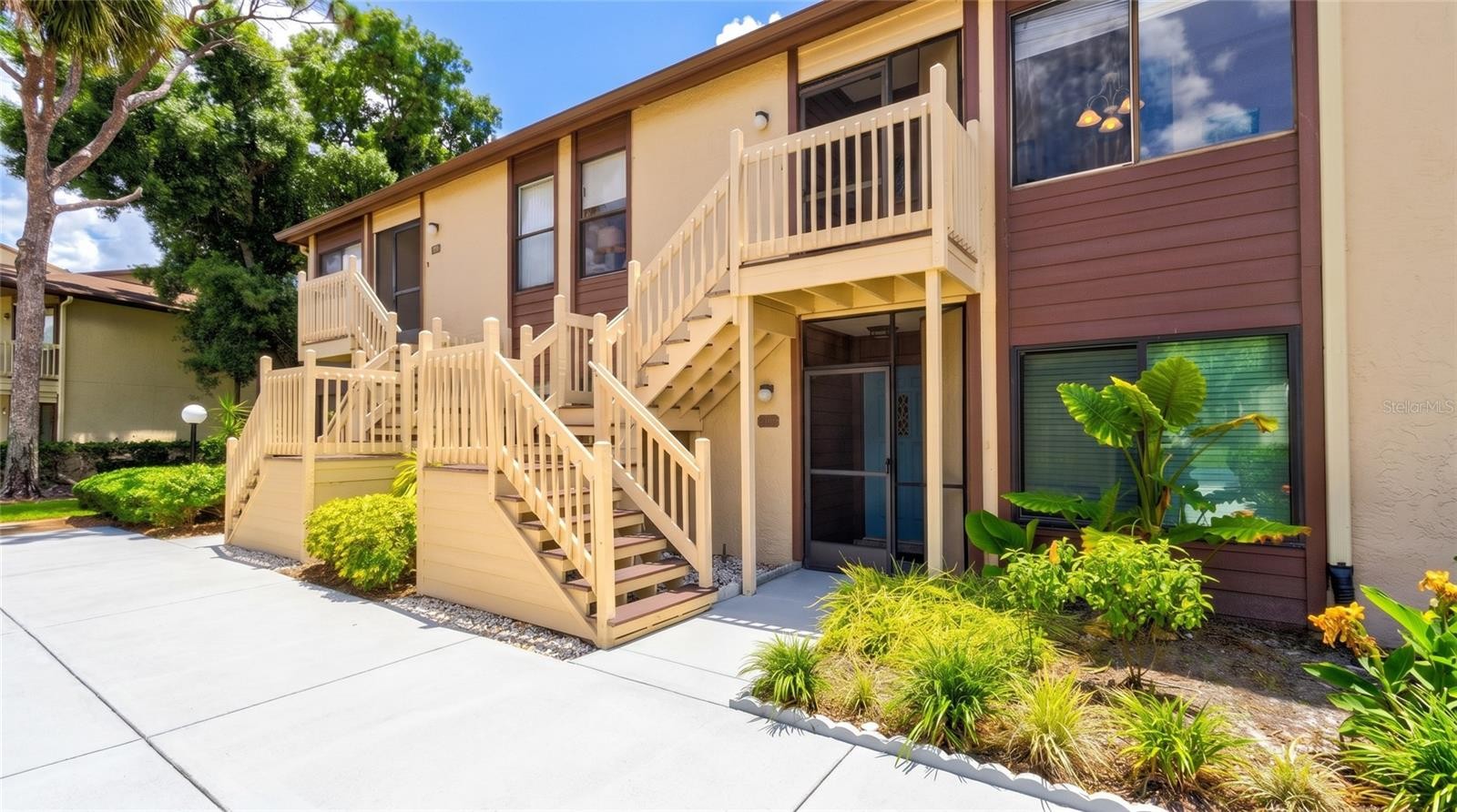 5713 AVISTA DR #4112