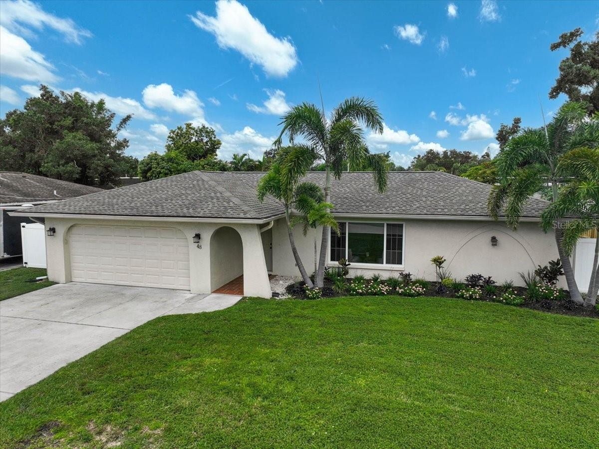 48 DADE AVE