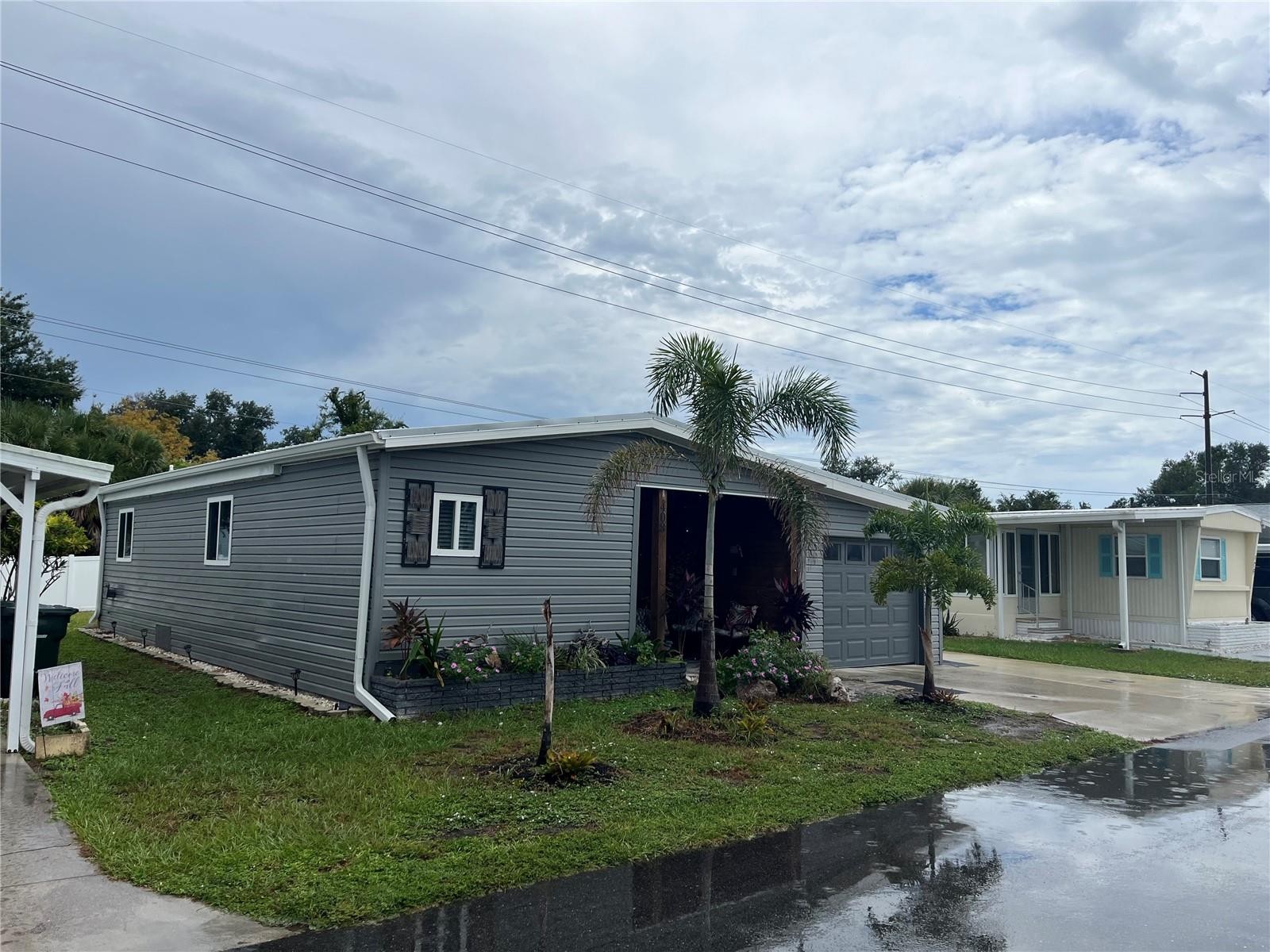 408 CERVINA DR N
