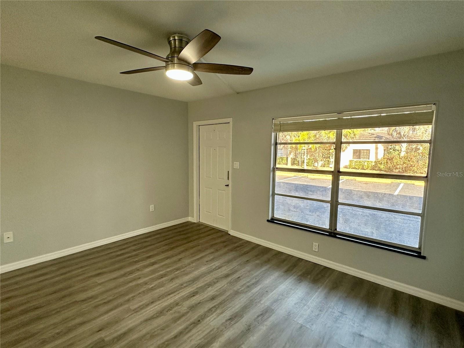 1860 PHILLIPPI SHORES DR #2B