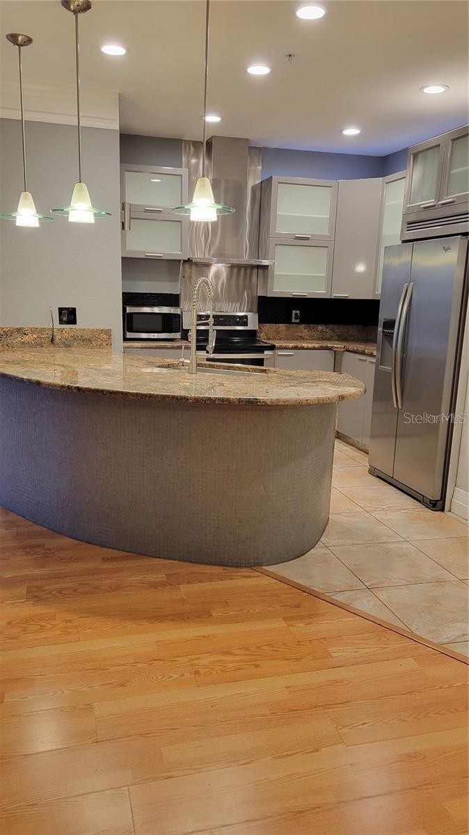 5168 NORTHRIDGE RD #106