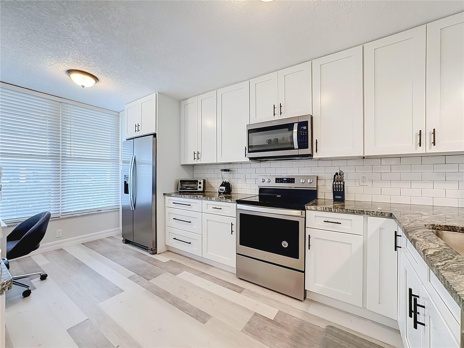 3750 PINEBROOK CIR #107