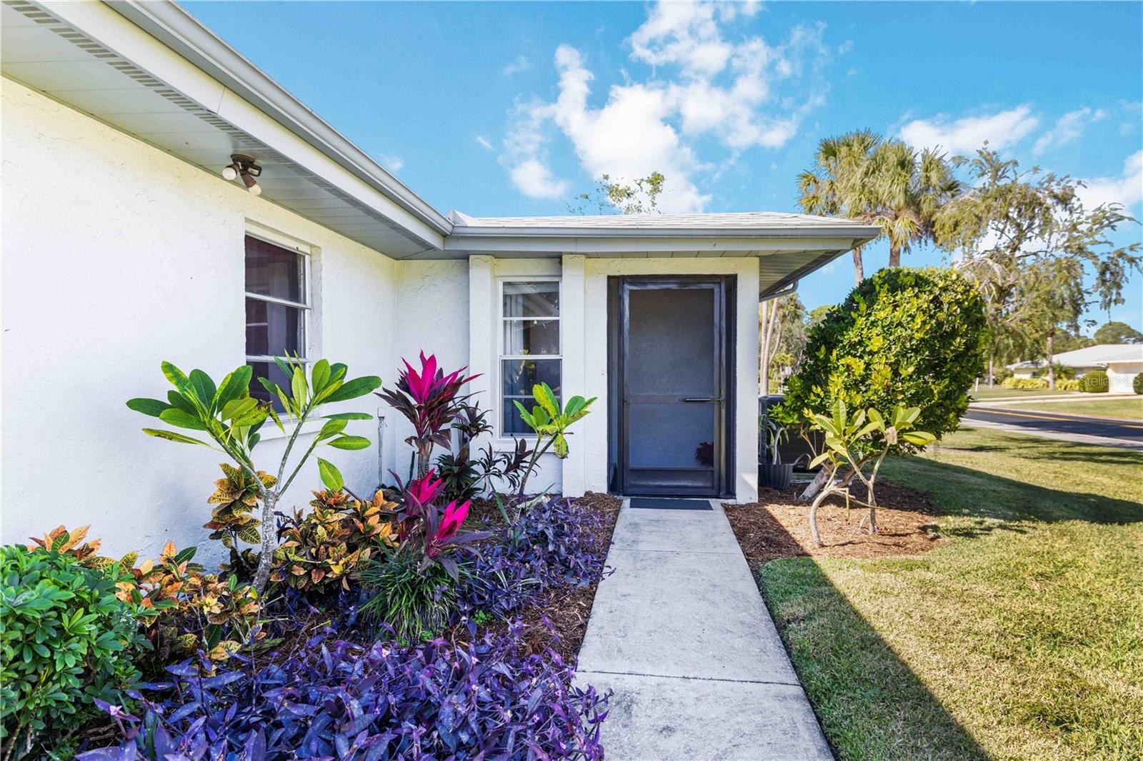 4202 CENTER POINTE LN #30