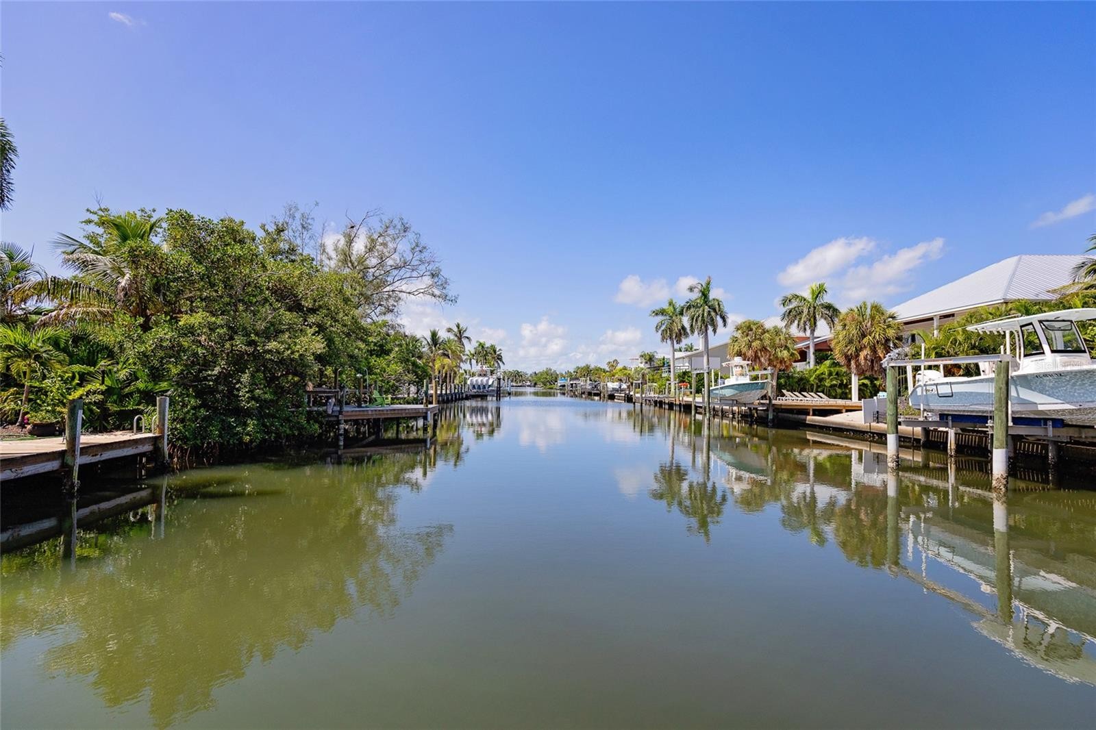 607 S BAY BLVD