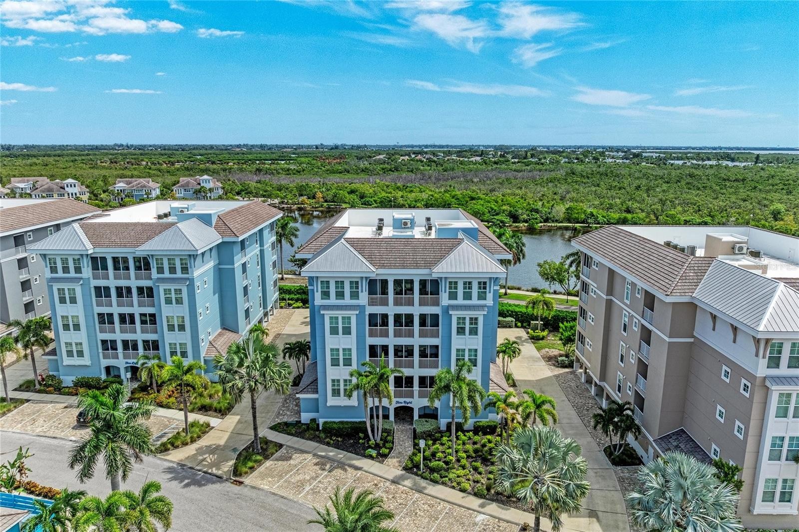 391 ARUBA CIR #101