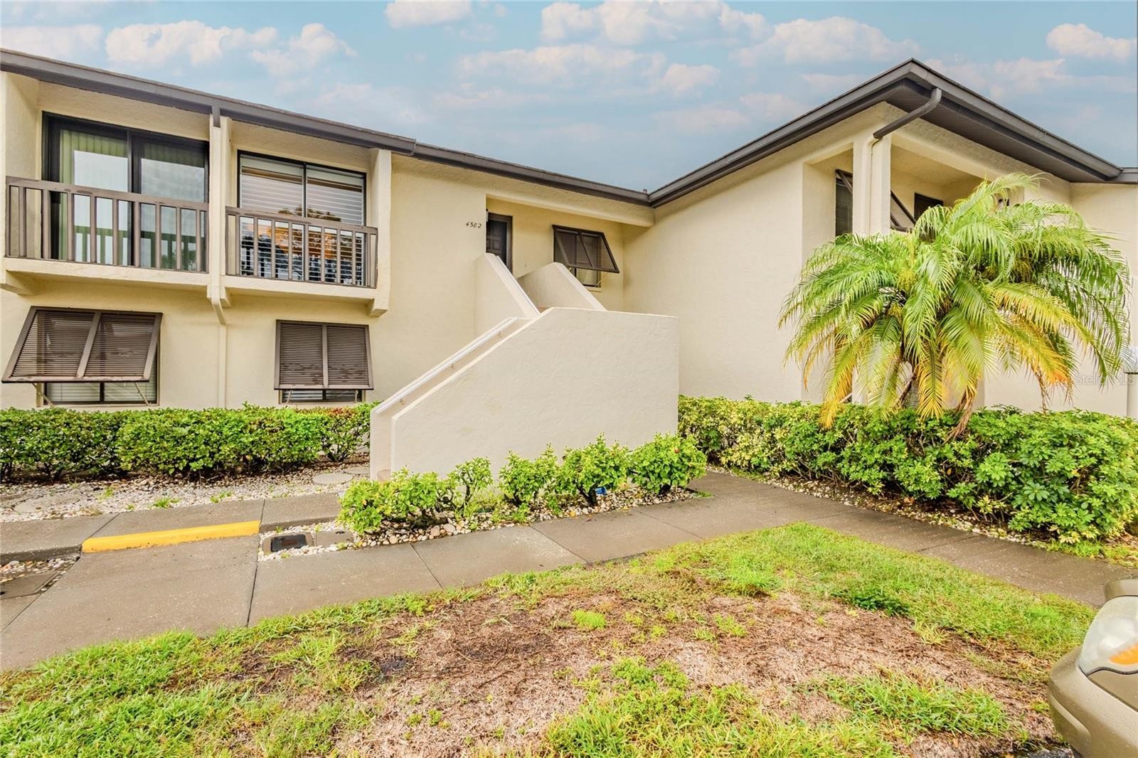 4582 LONGWATER CHASE E #62