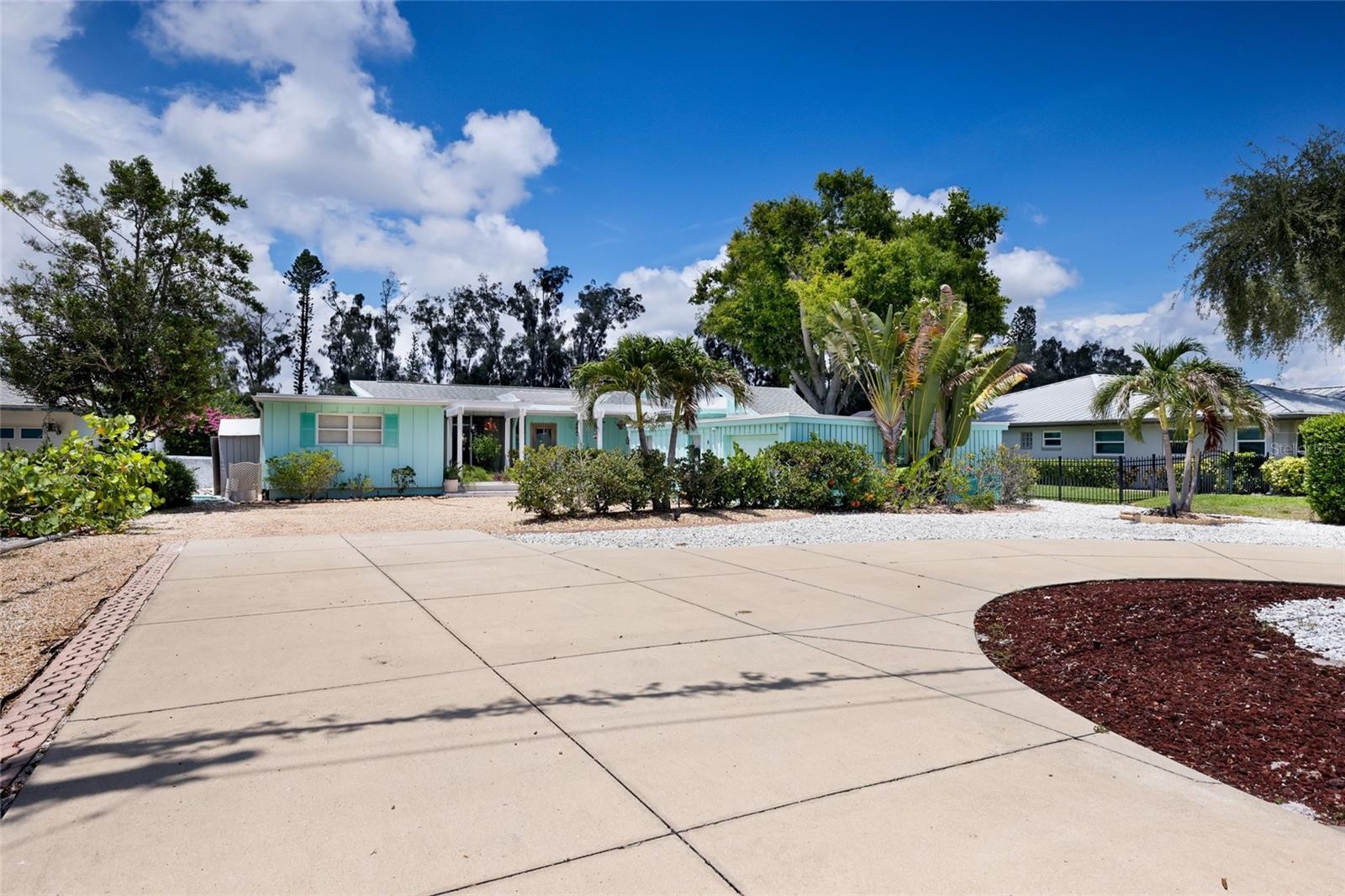 311 MAGELLAN DR
