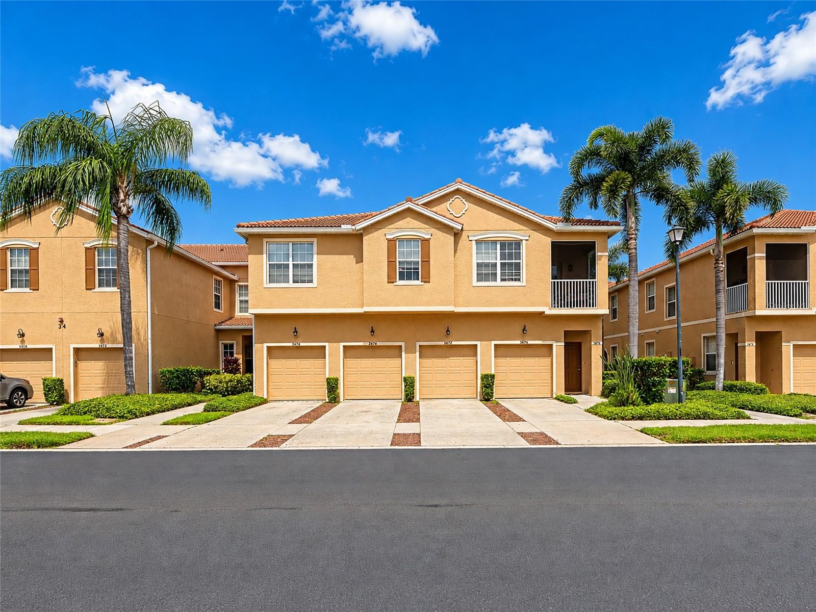 3426 PARKRIDGE CIR #34-105