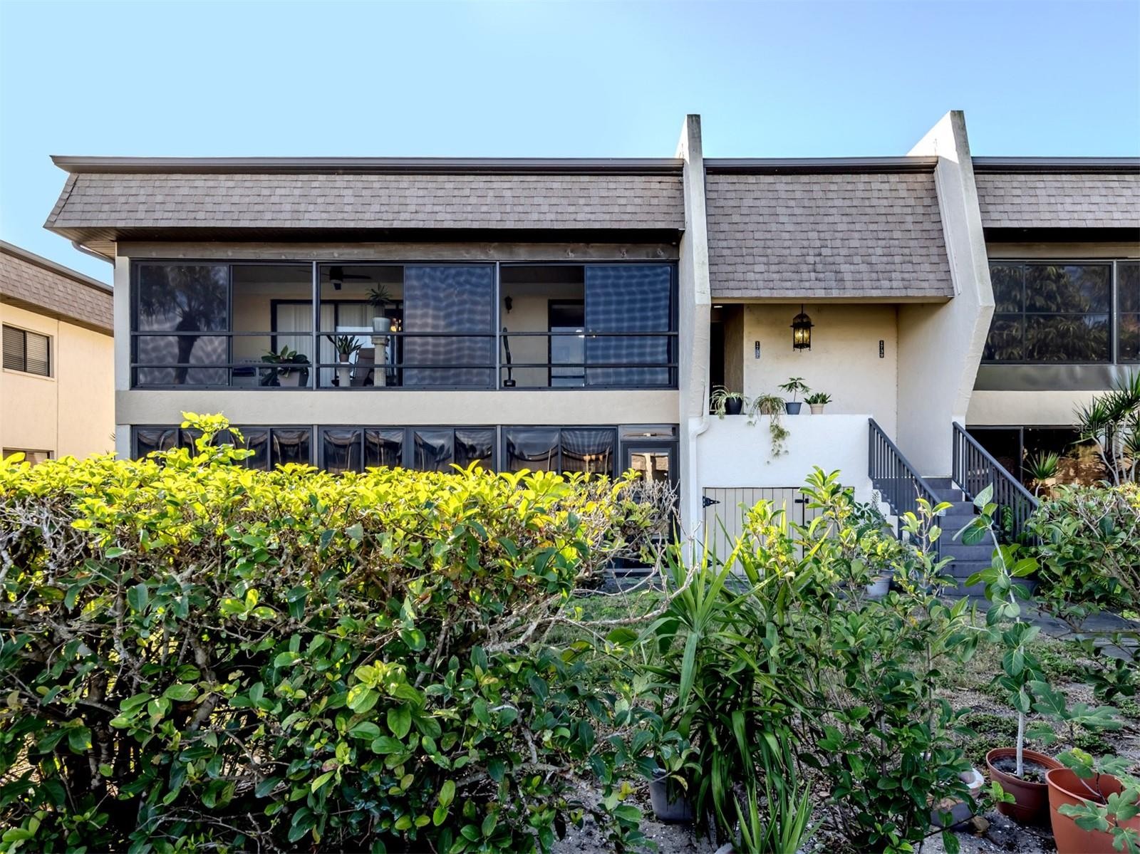 1737 BONITAS CIR #1724-D