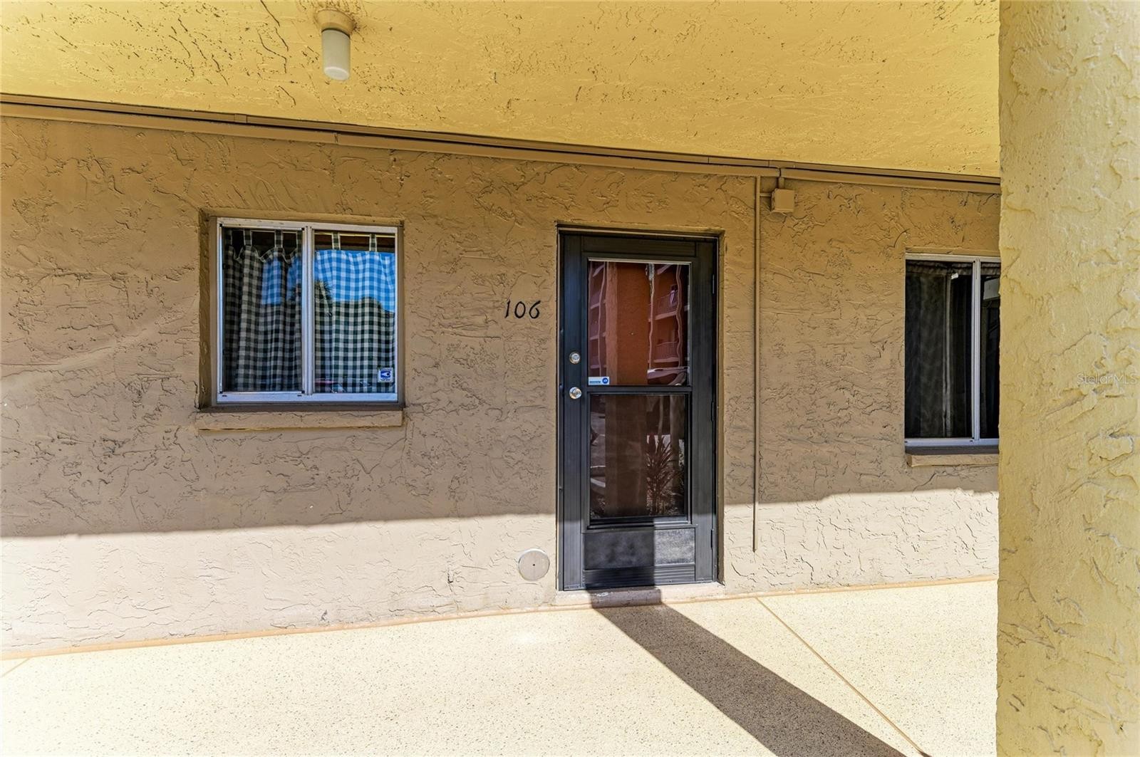 3531 LAKE BAYSHORE DR #J106