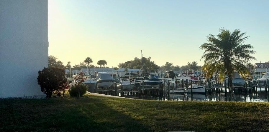 150 ENGLEWOOD ISLES PKWY #304