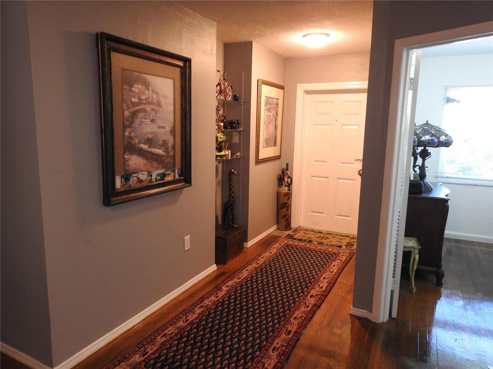 7611 SENRAB DR