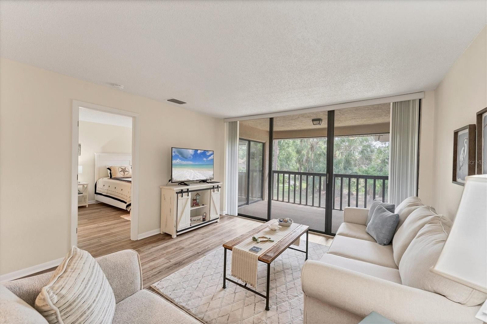 5264 LAKE VILLAGE DR #48