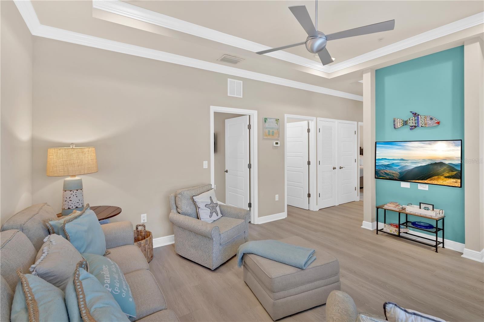 1054 SUN N SEA DR #106