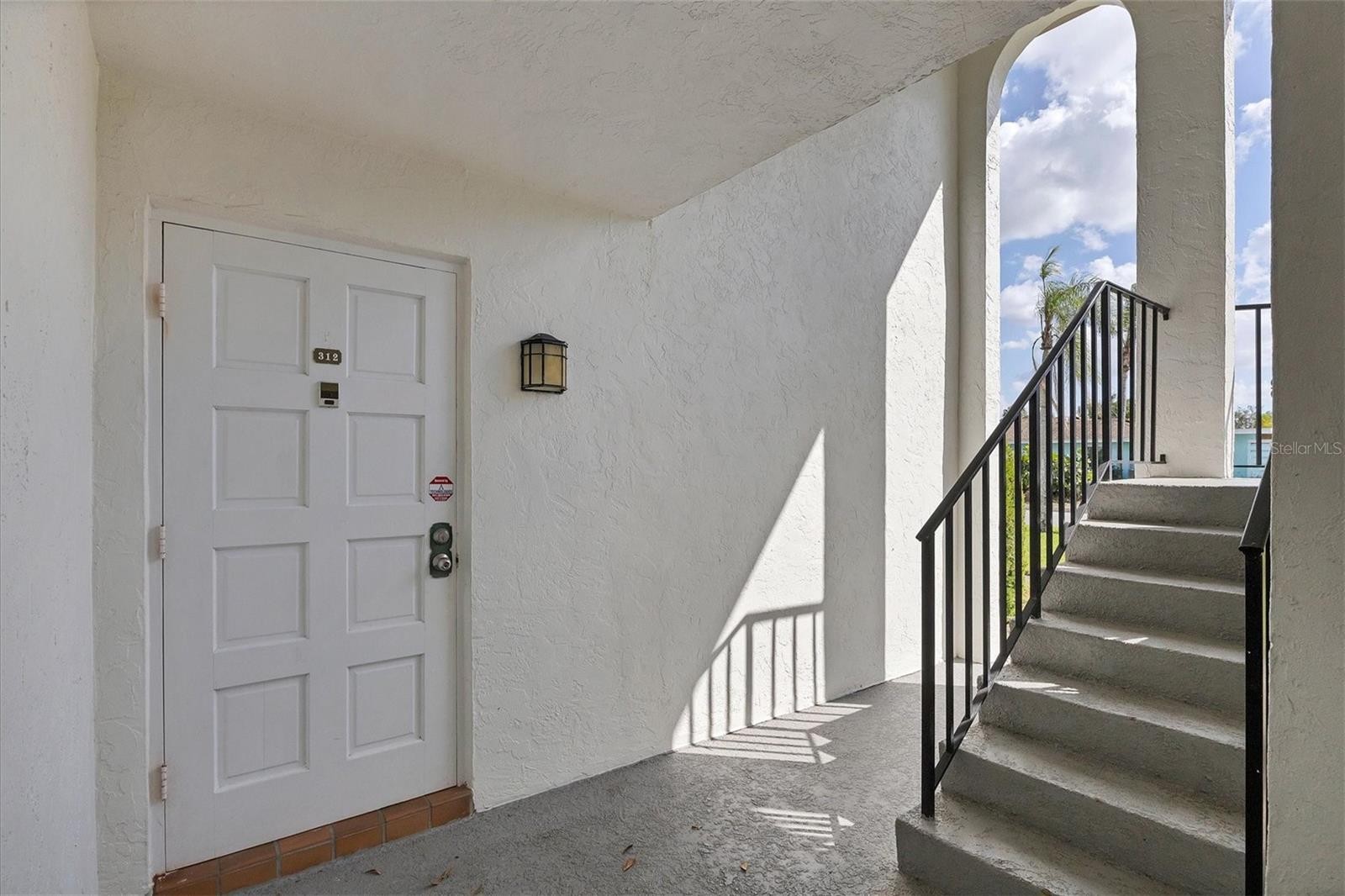 5800 HOLLYWOOD BLVD #312