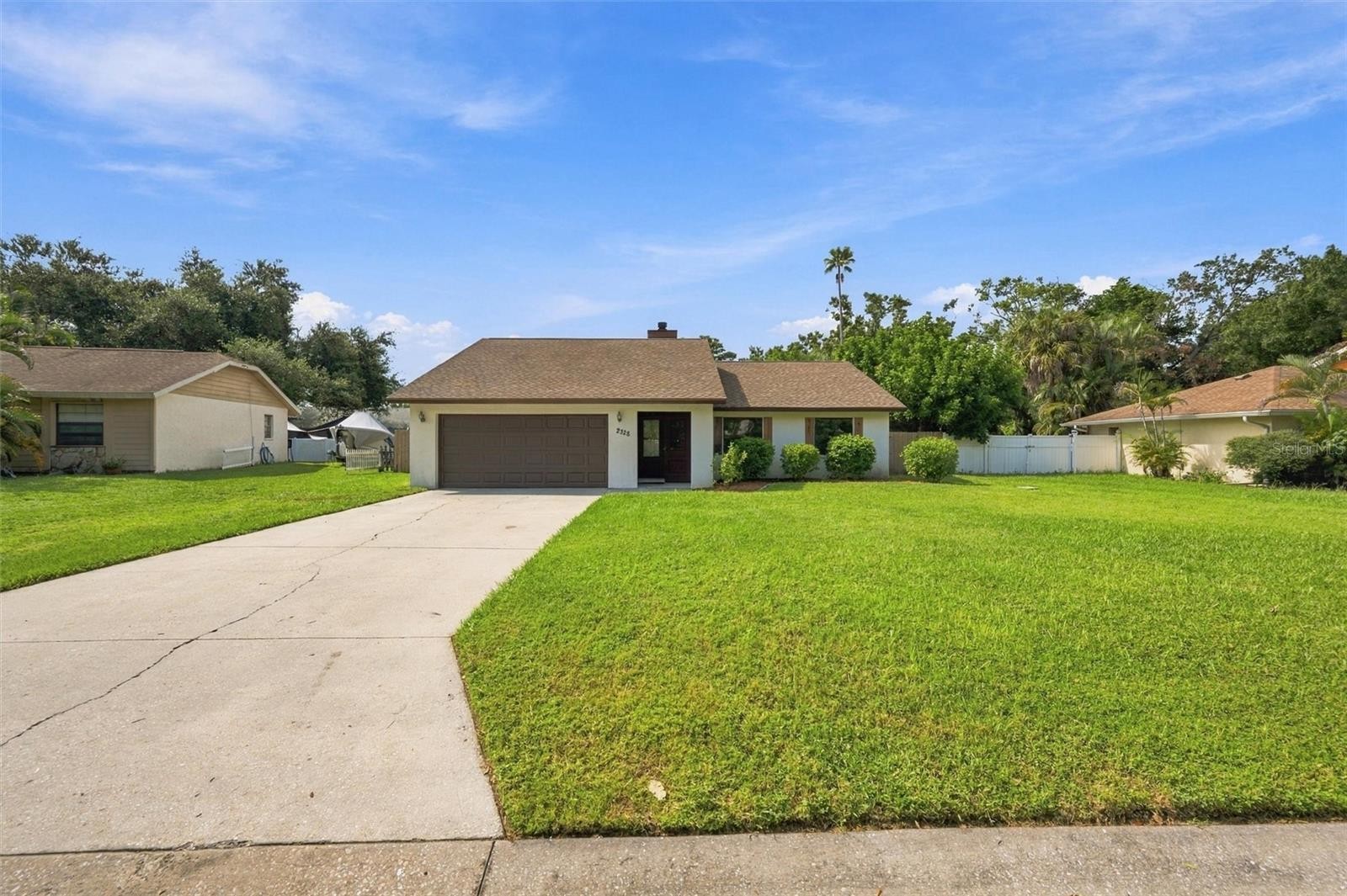 2328 SPRING OAKS CIR