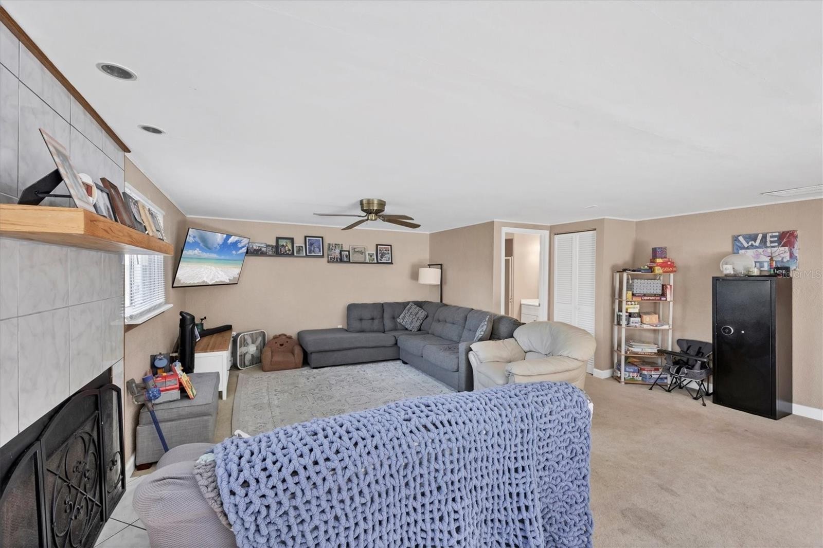 3010 GOLDEN RAIN DR