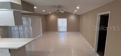 5697 COUNTRY LAKES DR
