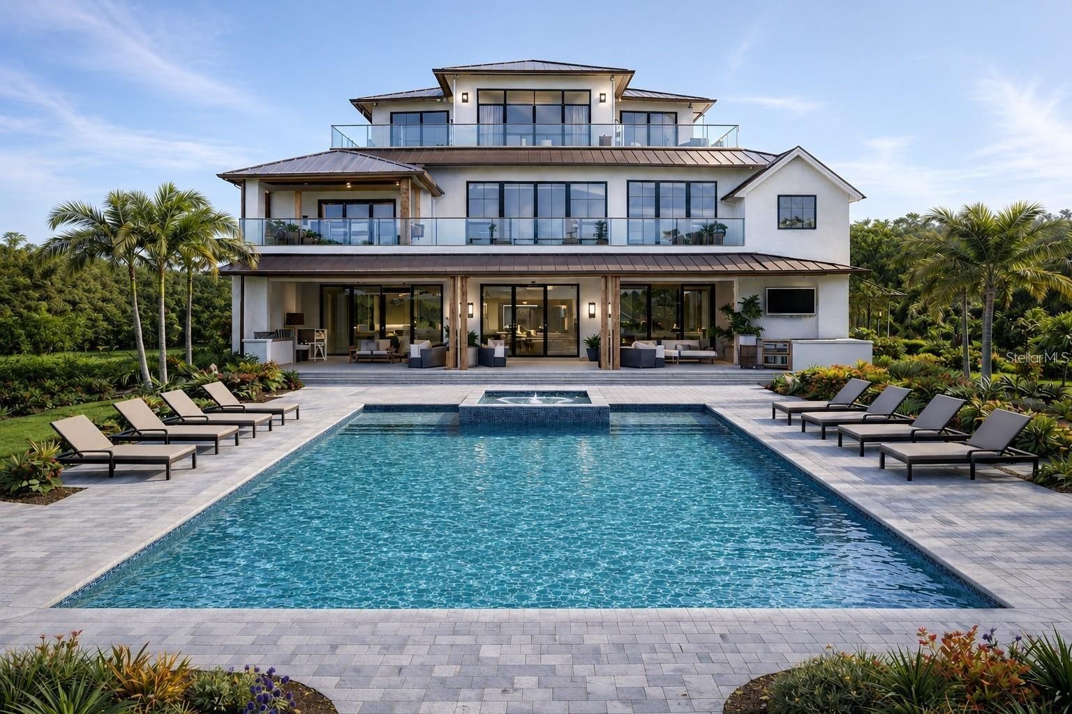25 N WASHINGTON DR