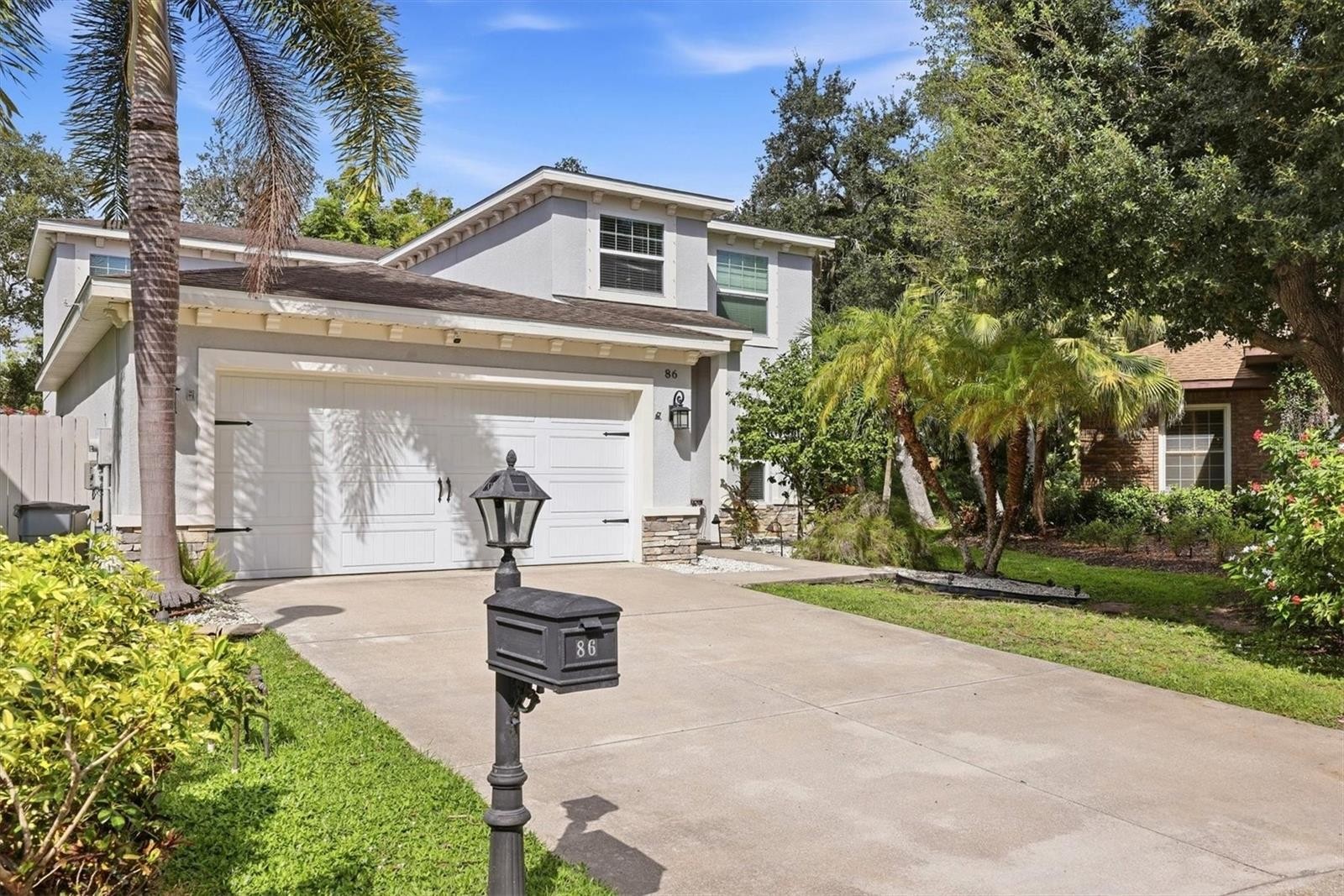 86 ARBOR OAKS DR