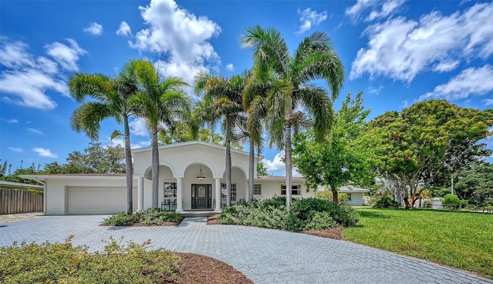 2465 FOSTER LN