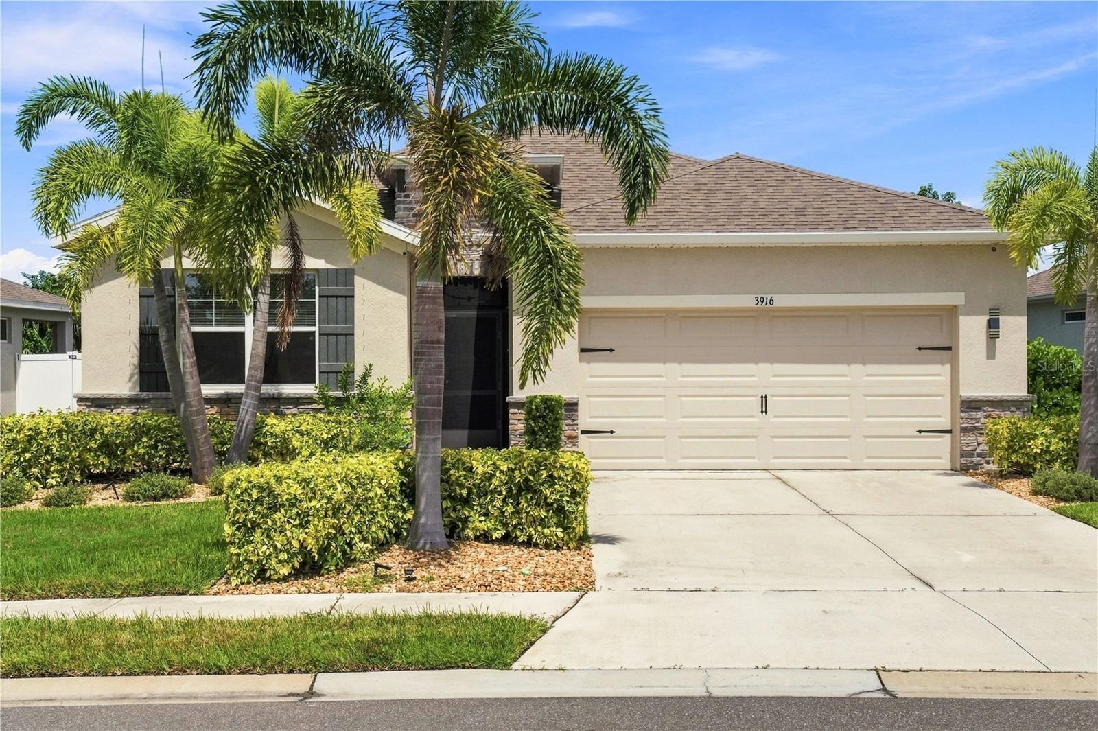 3916 MOSSY LIMB CT