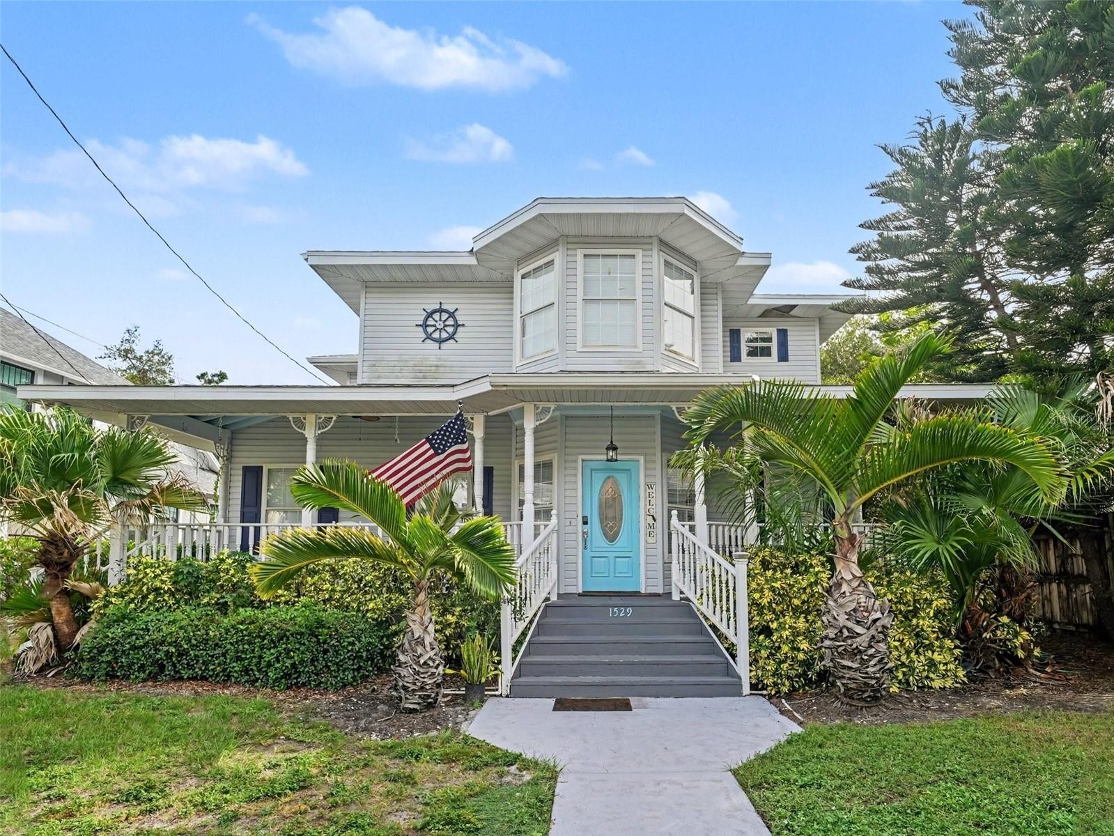 1529 1ST AVE W