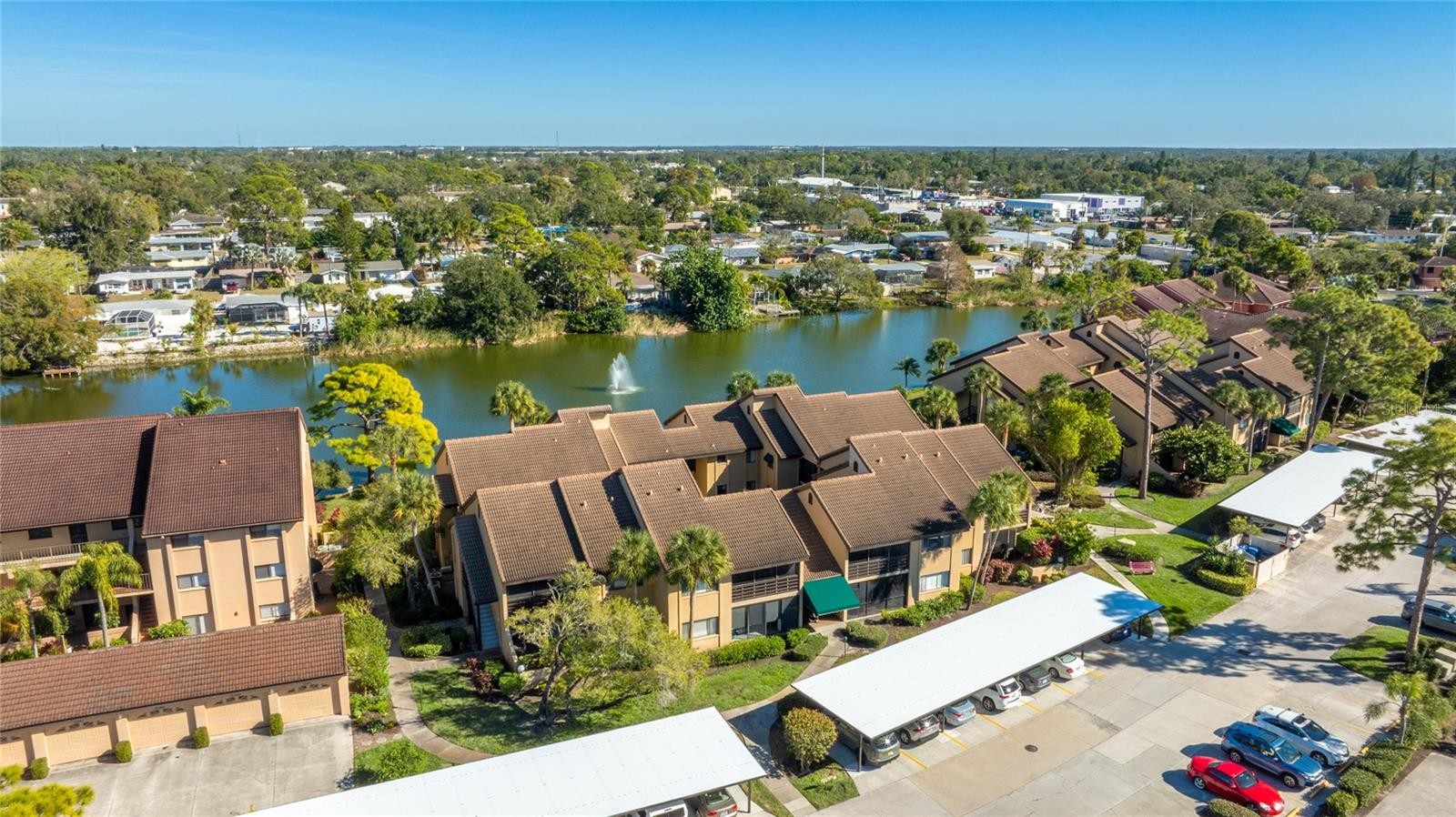 5635 ASHTON LAKE DR #4