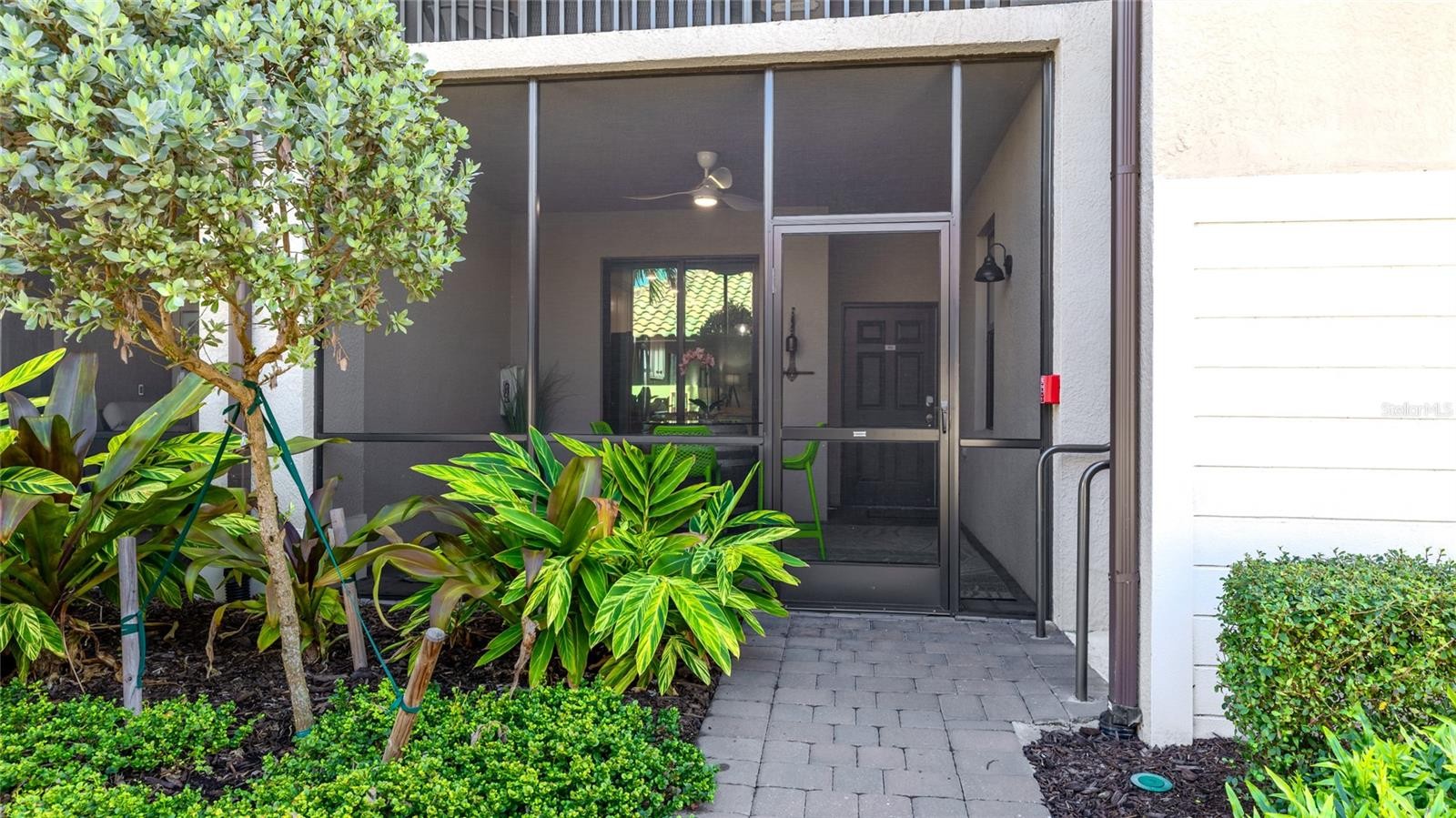 5695 PALMER CIR #105