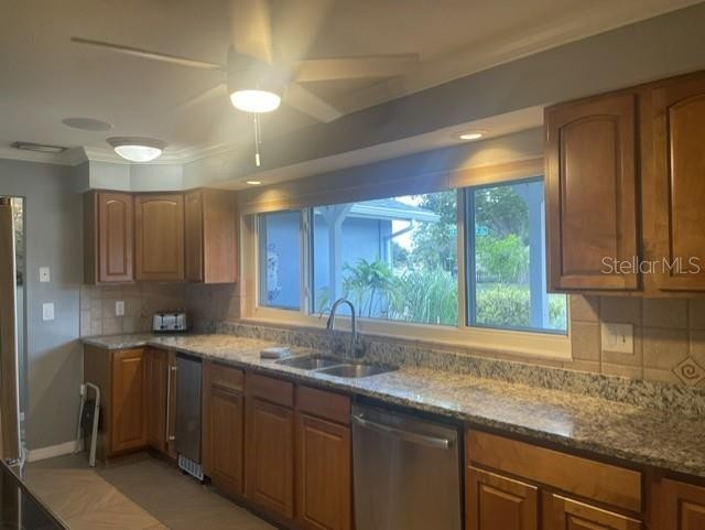 3737 KINGSWOOD DR