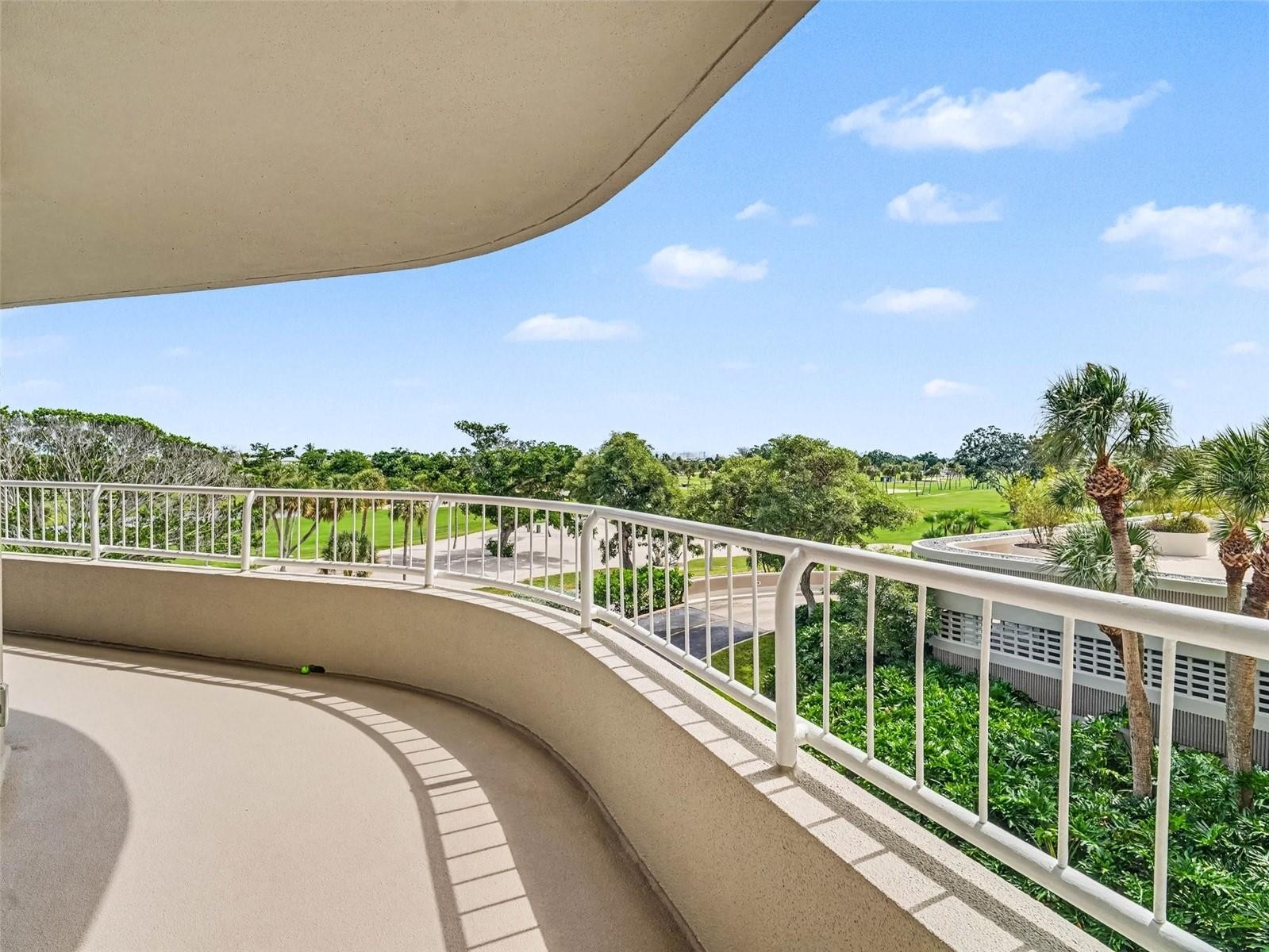 775 LONGBOAT CLUB RD #304