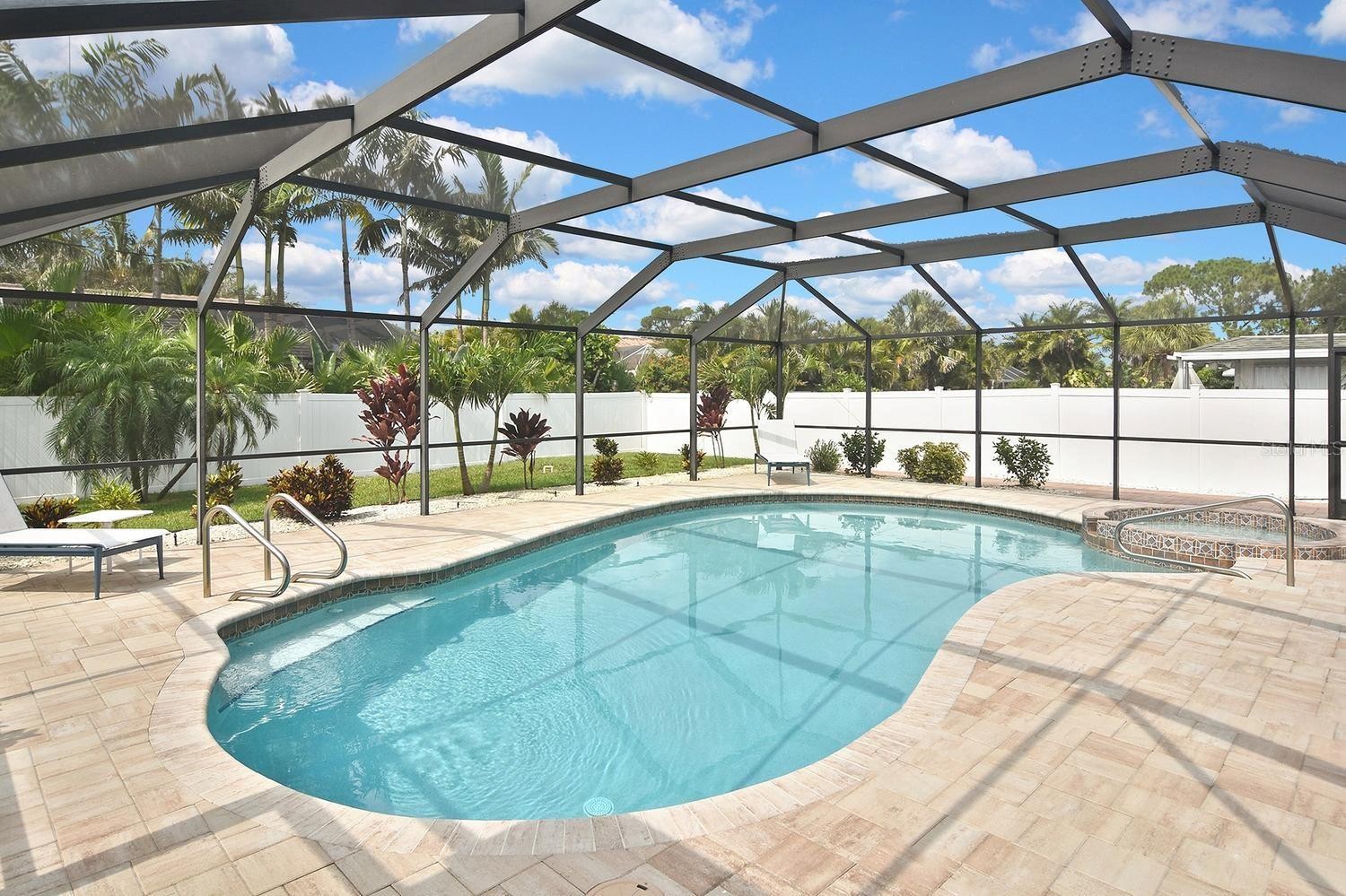 429 DARLING DR