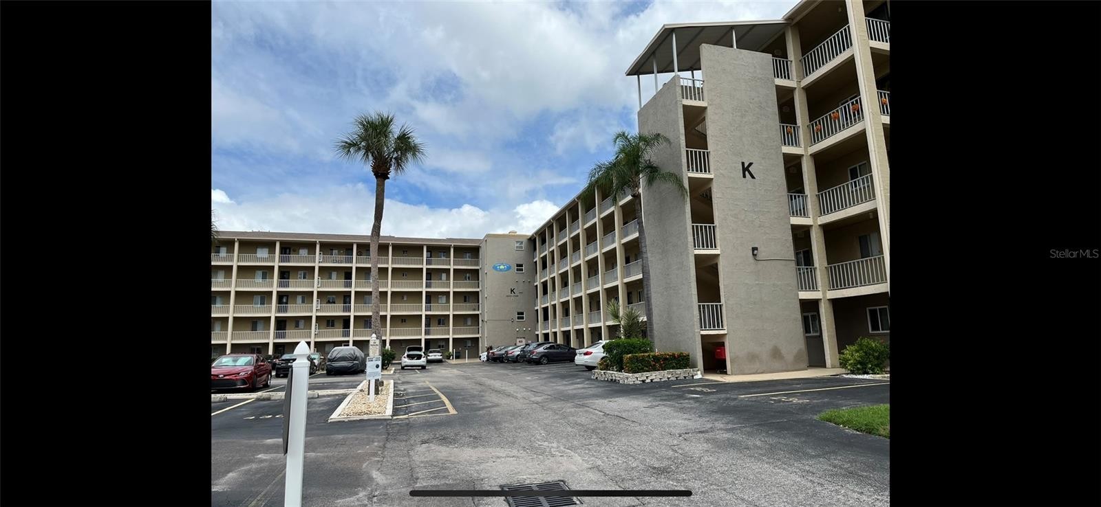 3600 Lake Bayshore Drive #221 Bradenton Florida 34209